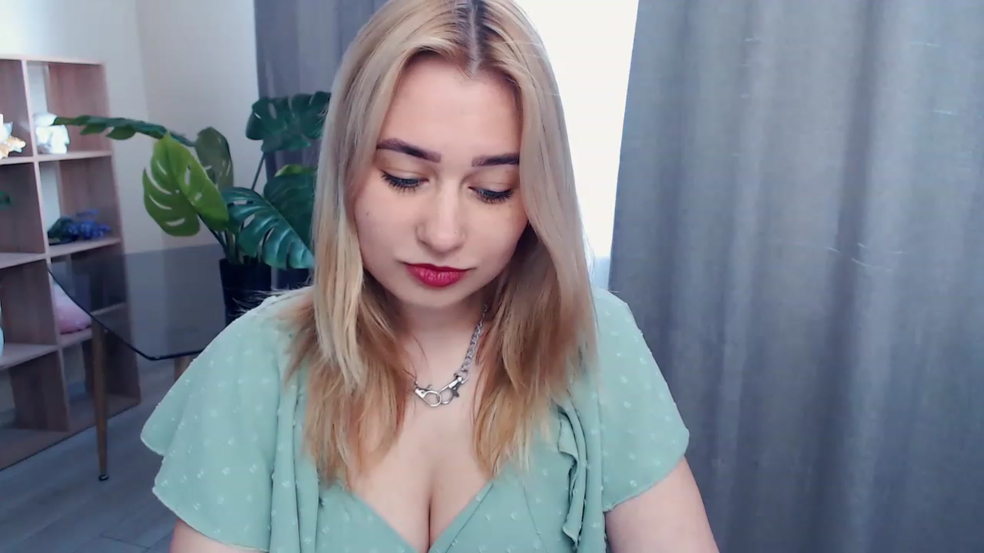 Gallery image thumbnail from Kukla_kolduna's myfreecams stream on, 05/11/2023, 13:07 image 15 of 20