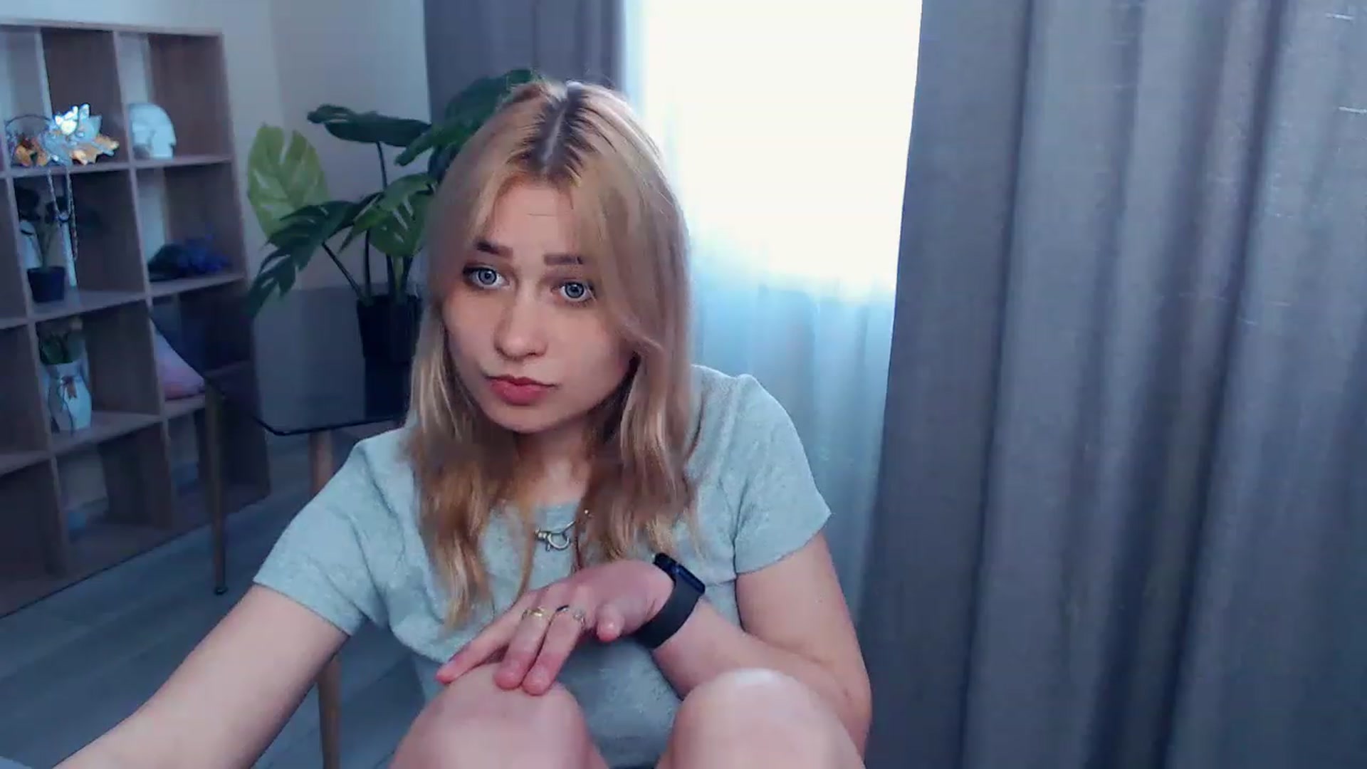 Gallery image thumbnail from Kukla_kolduna's myfreecams stream on, 05/13/2023, 08:37 image 19 of 20