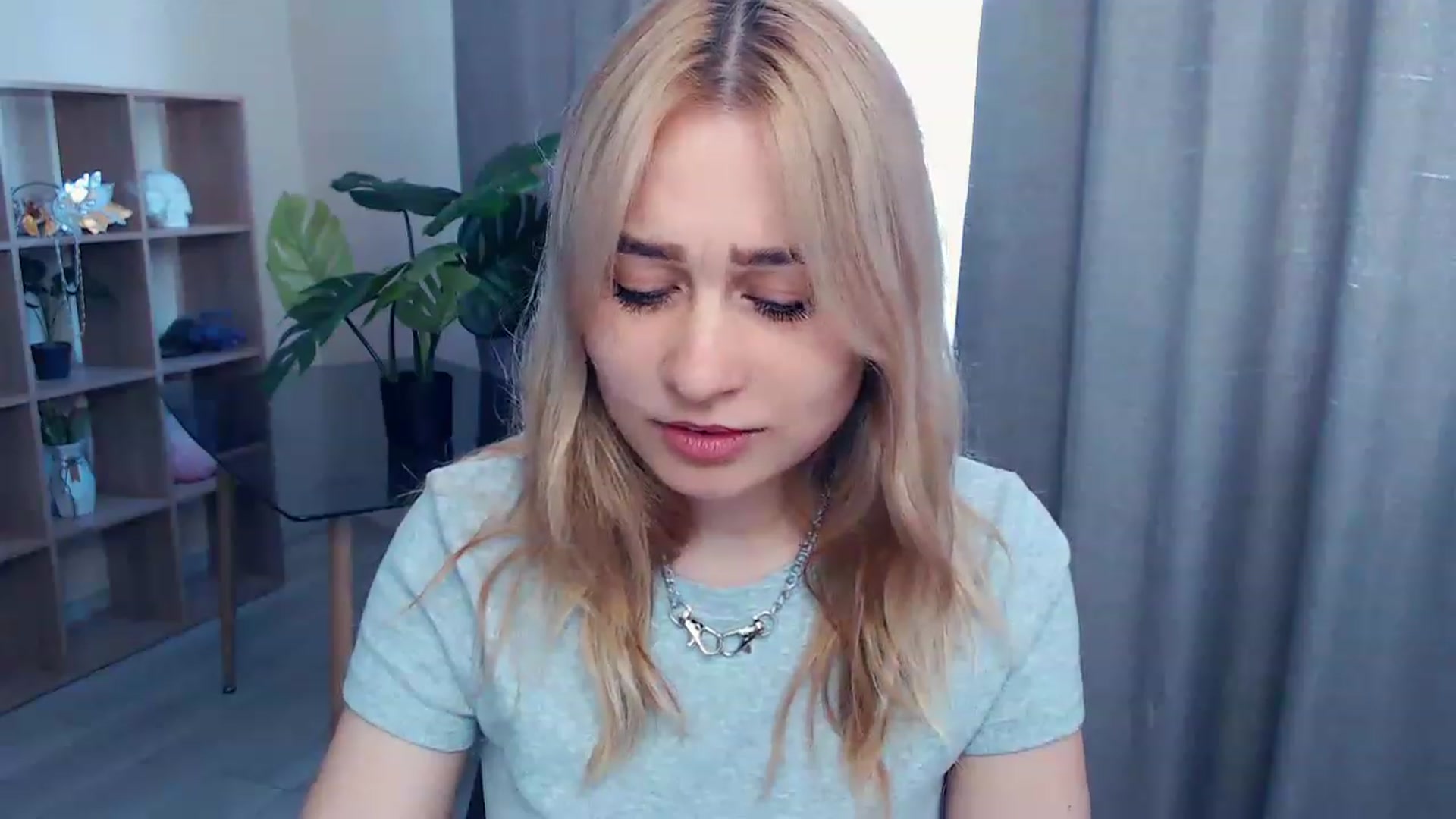 Gallery image thumbnail from Kukla_kolduna's myfreecams stream on, 05/13/2023, 08:37 image 10 of 20