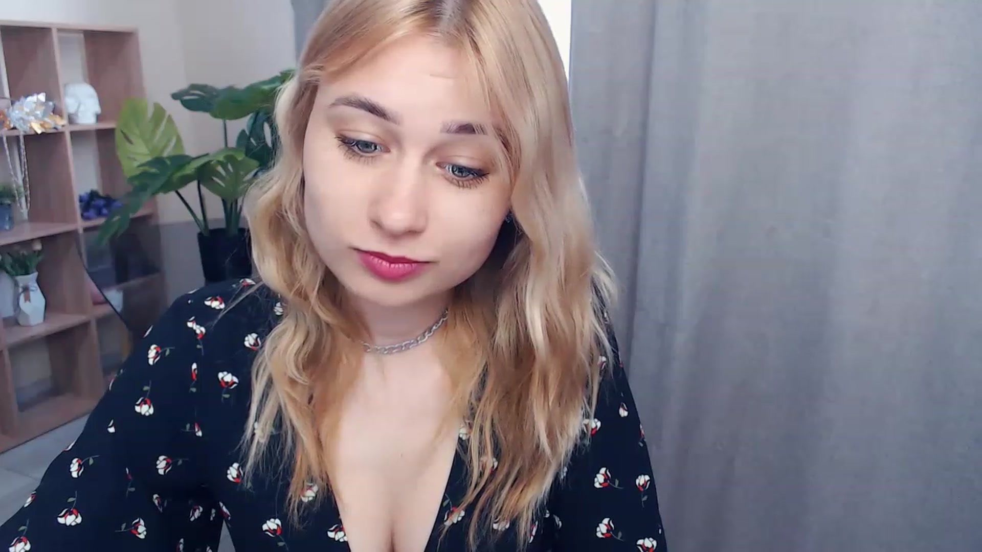 Gallery image thumbnail from Kukla_kolduna's myfreecams stream on, 05/15/2023, 16:05 image 15 of 20