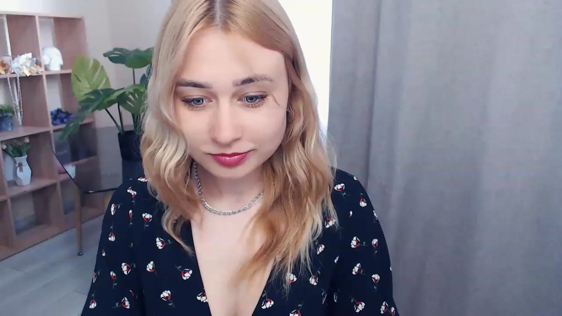 Gallery image thumbnail from Kukla_kolduna's myfreecams stream on, 05/15/2023, 16:05 image 5 of 20