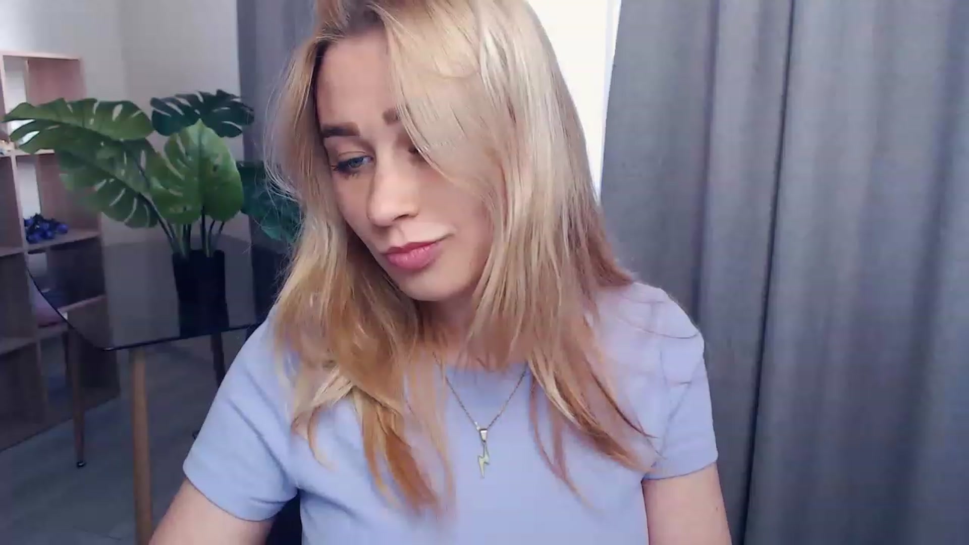 Gallery image thumbnail from Kukla_kolduna's myfreecams stream on, 05/20/2023, 15:00 image 18 of 20