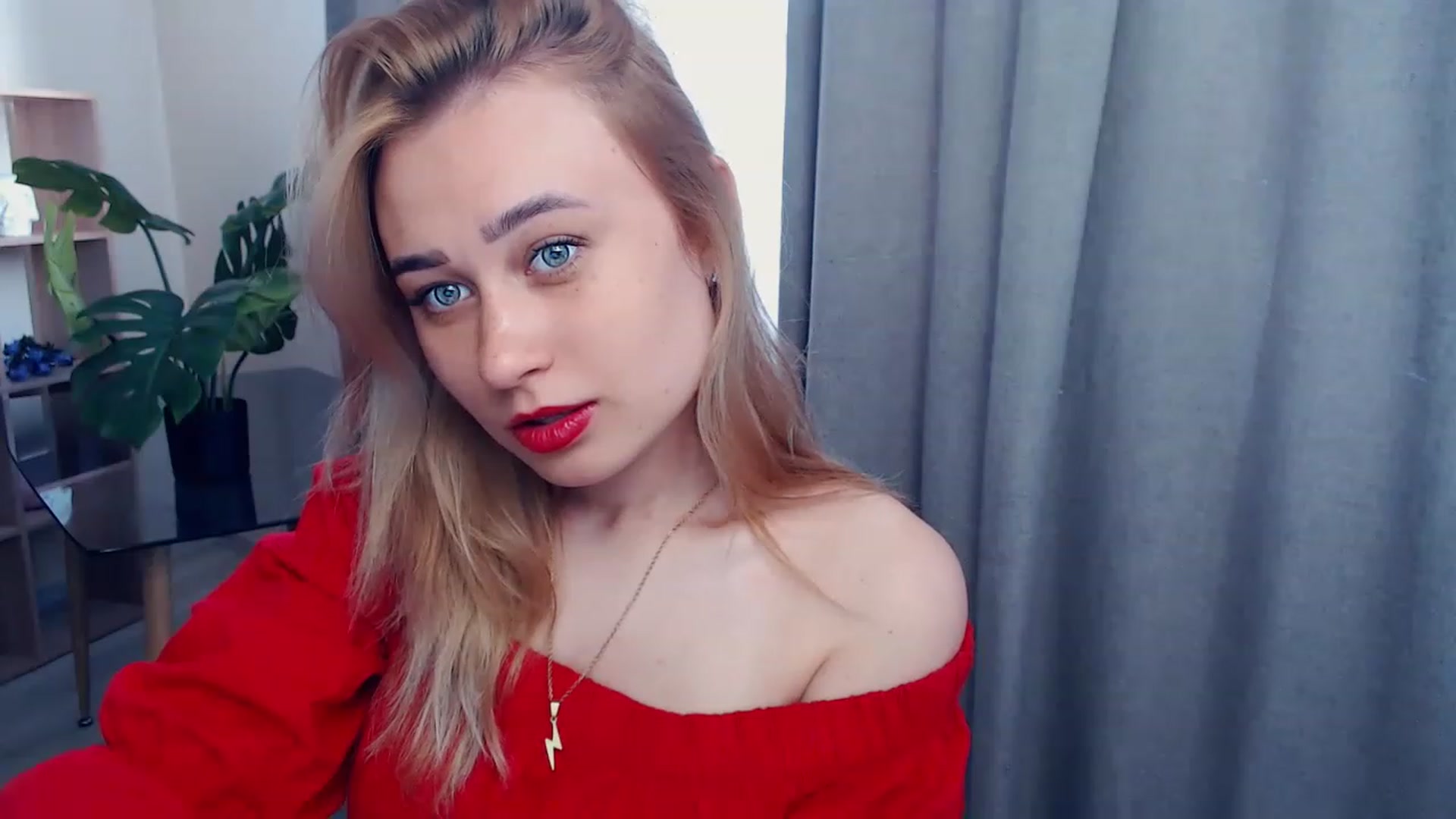 Gallery image thumbnail from Kukla_kolduna's myfreecams stream on, 05/22/2023, 14:17 image 17 of 20