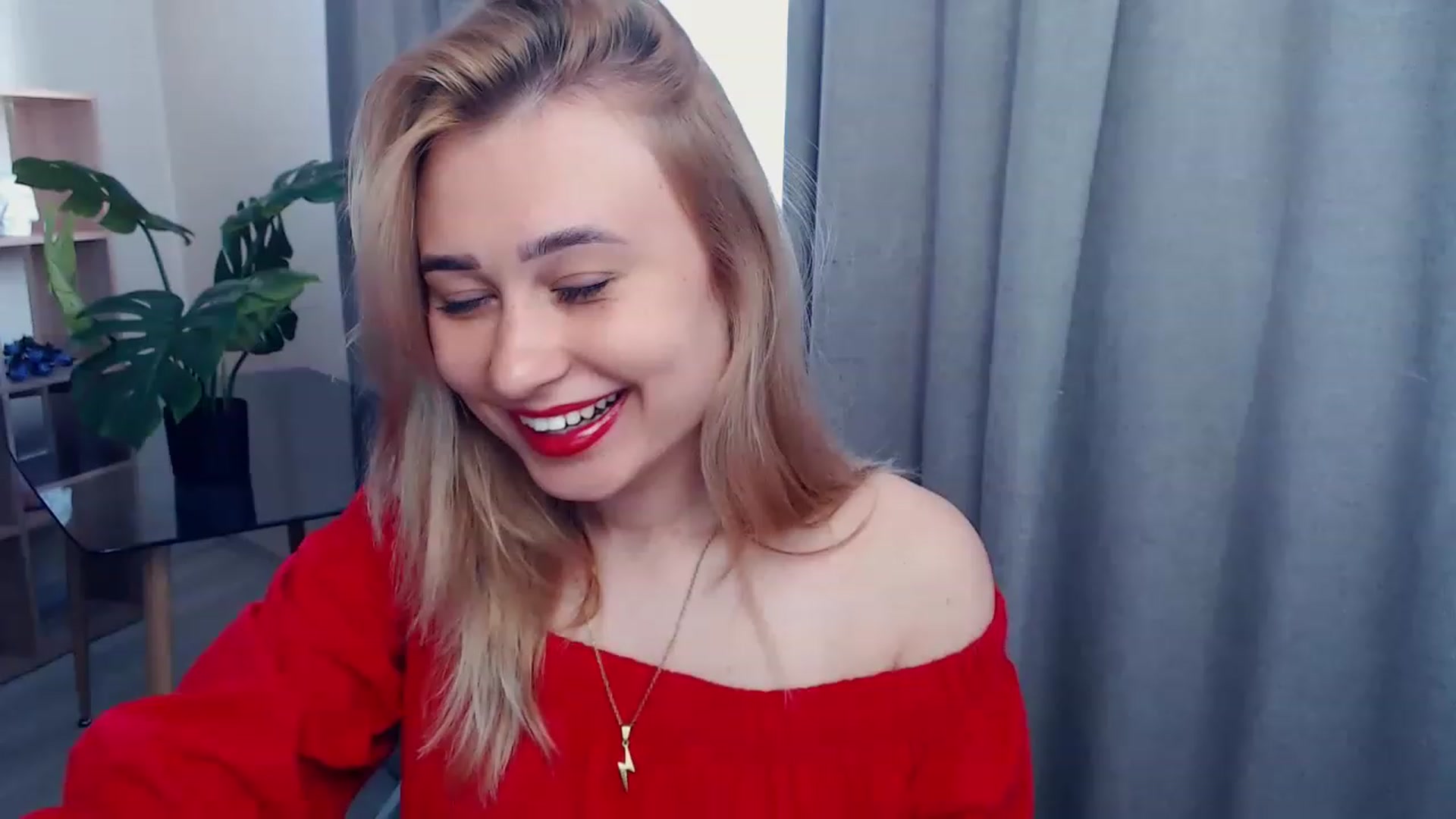 Gallery image thumbnail from Kukla_kolduna's myfreecams stream on, 05/22/2023, 14:17 image 18 of 20
