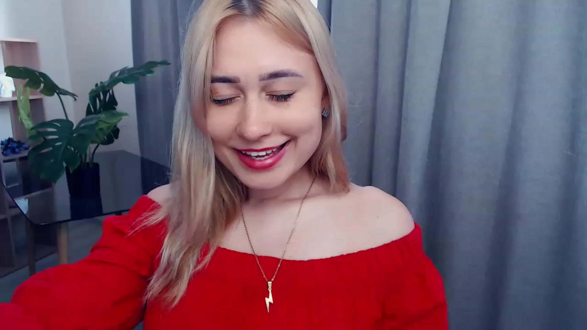 Gallery image thumbnail from Kukla_kolduna's myfreecams stream on, 05/22/2023, 14:17 image 14 of 20