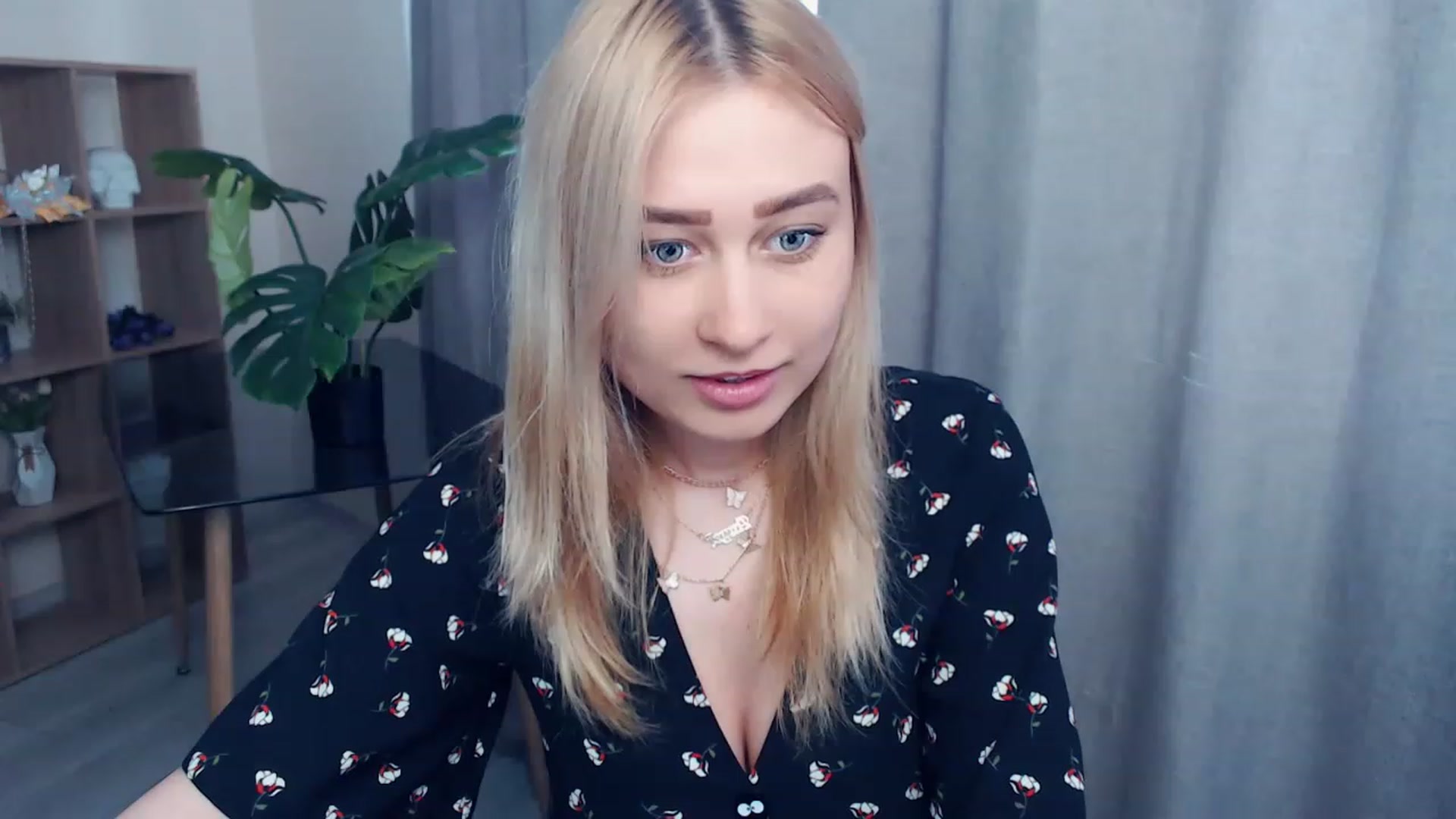 Gallery image thumbnail from Kukla_kolduna's myfreecams stream on, 05/27/2023, 15:07 image 11 of 20