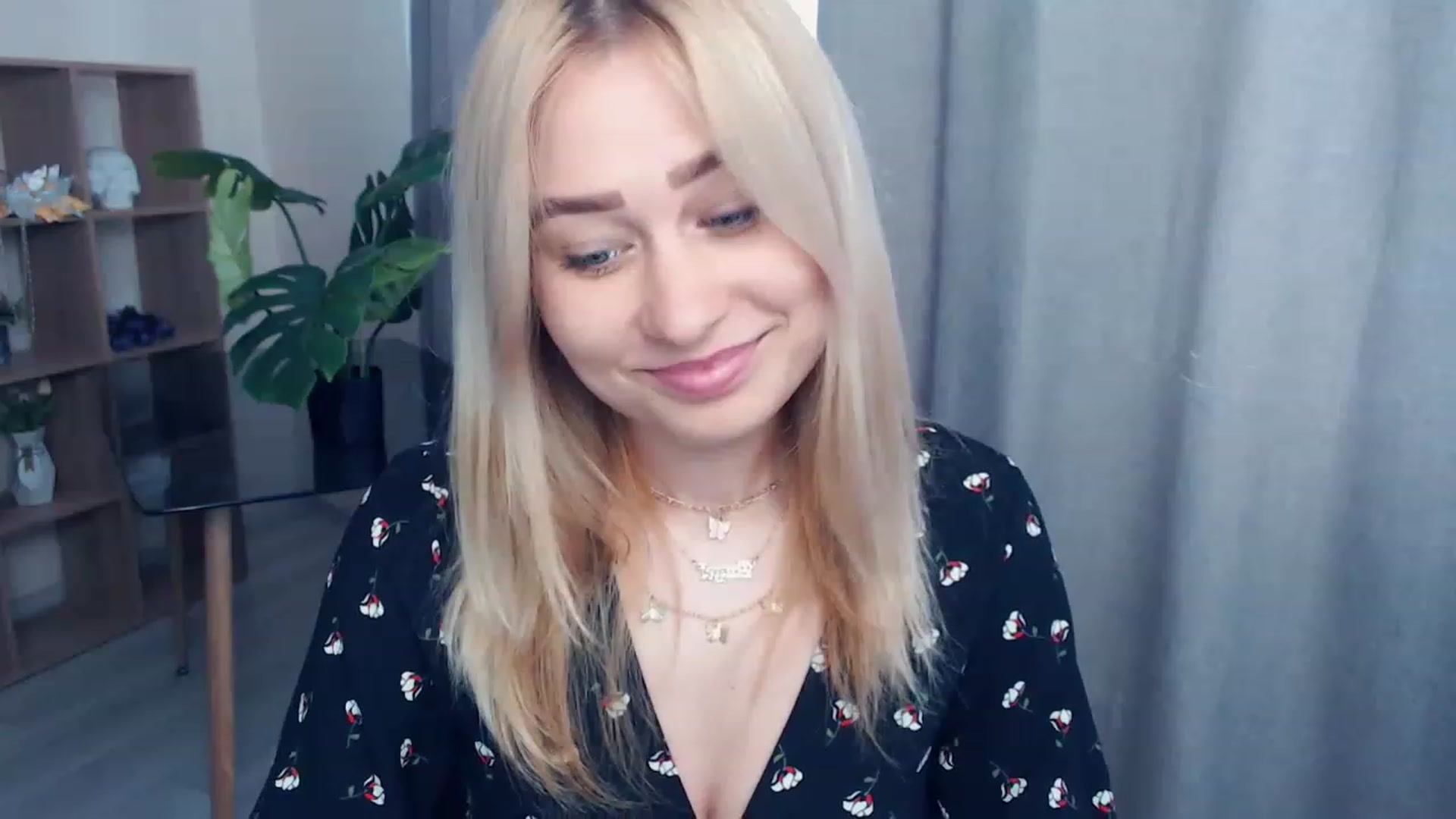 Gallery image thumbnail from Kukla_kolduna's myfreecams stream on, 05/27/2023, 15:07 image 8 of 20