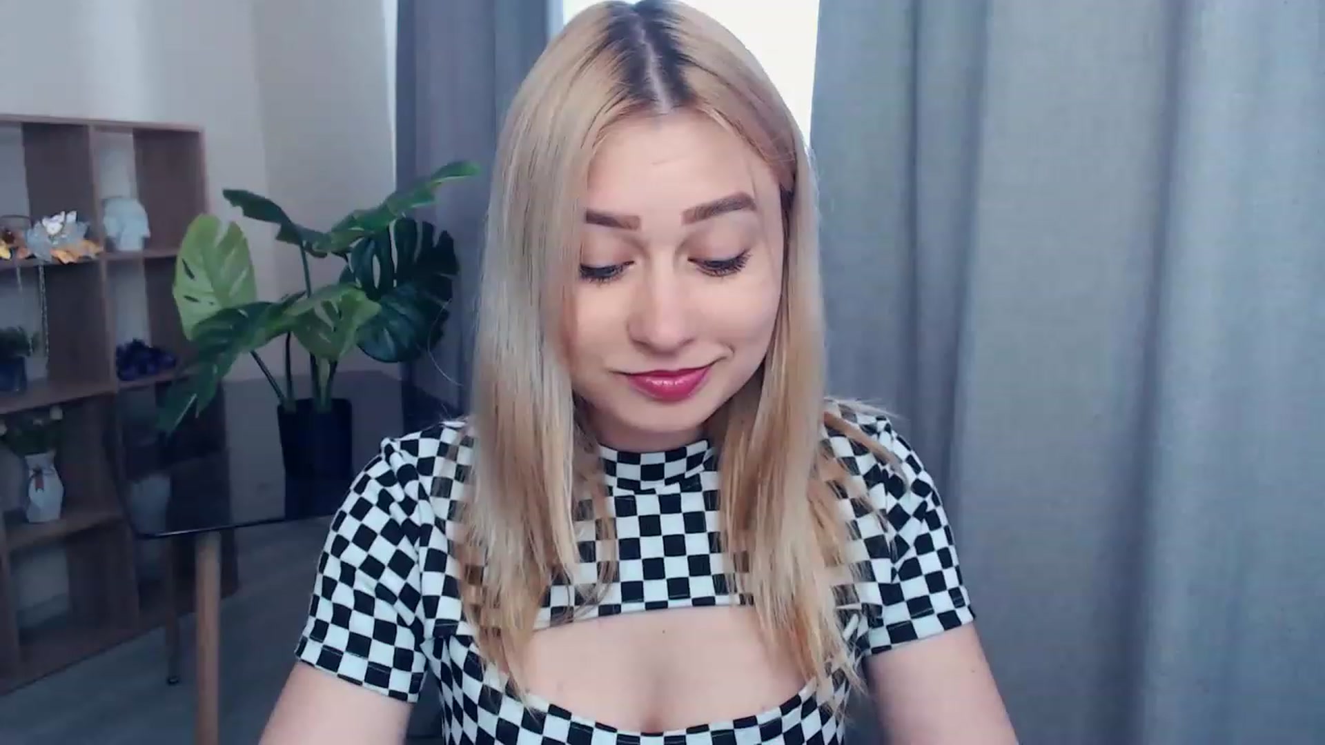 Gallery image thumbnail from Kukla_kolduna's myfreecams stream on, 05/28/2023, 13:23 image 7 of 20