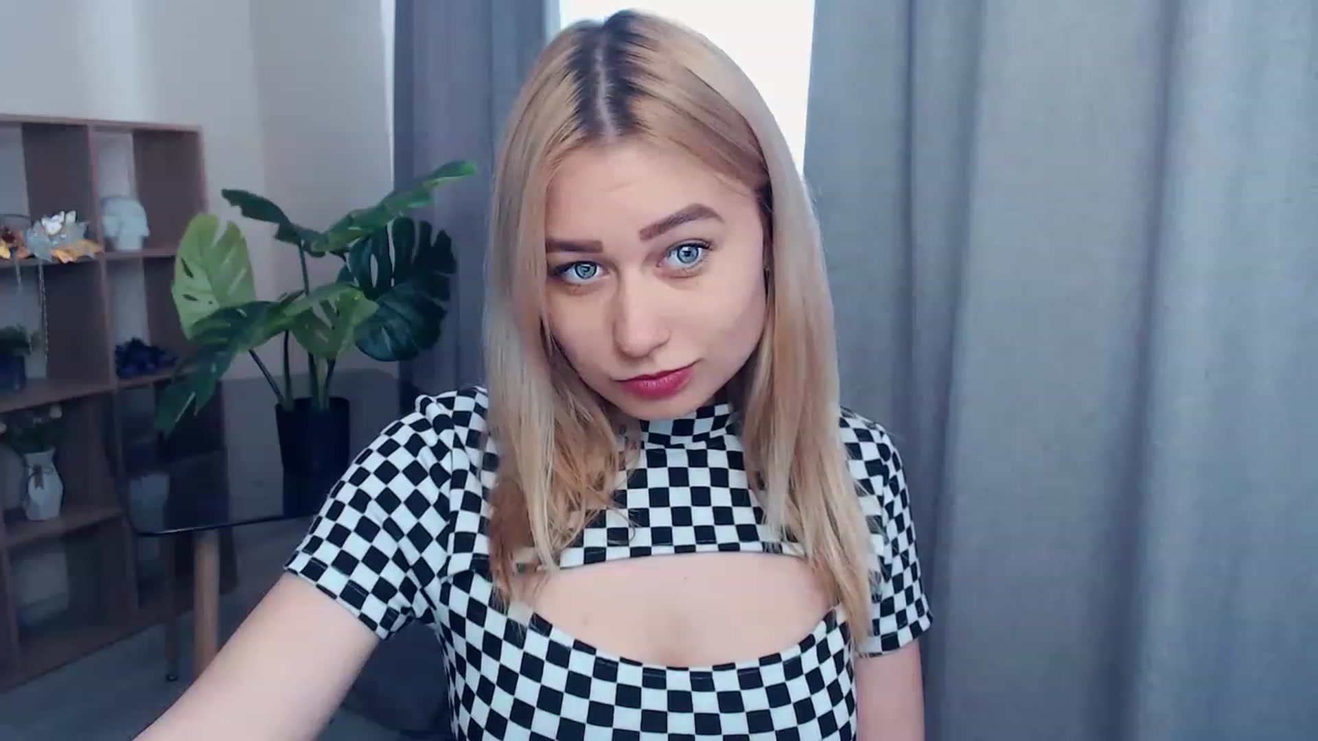 Gallery image thumbnail from Kukla_kolduna's myfreecams stream on, 05/28/2023, 13:23 image 5 of 20