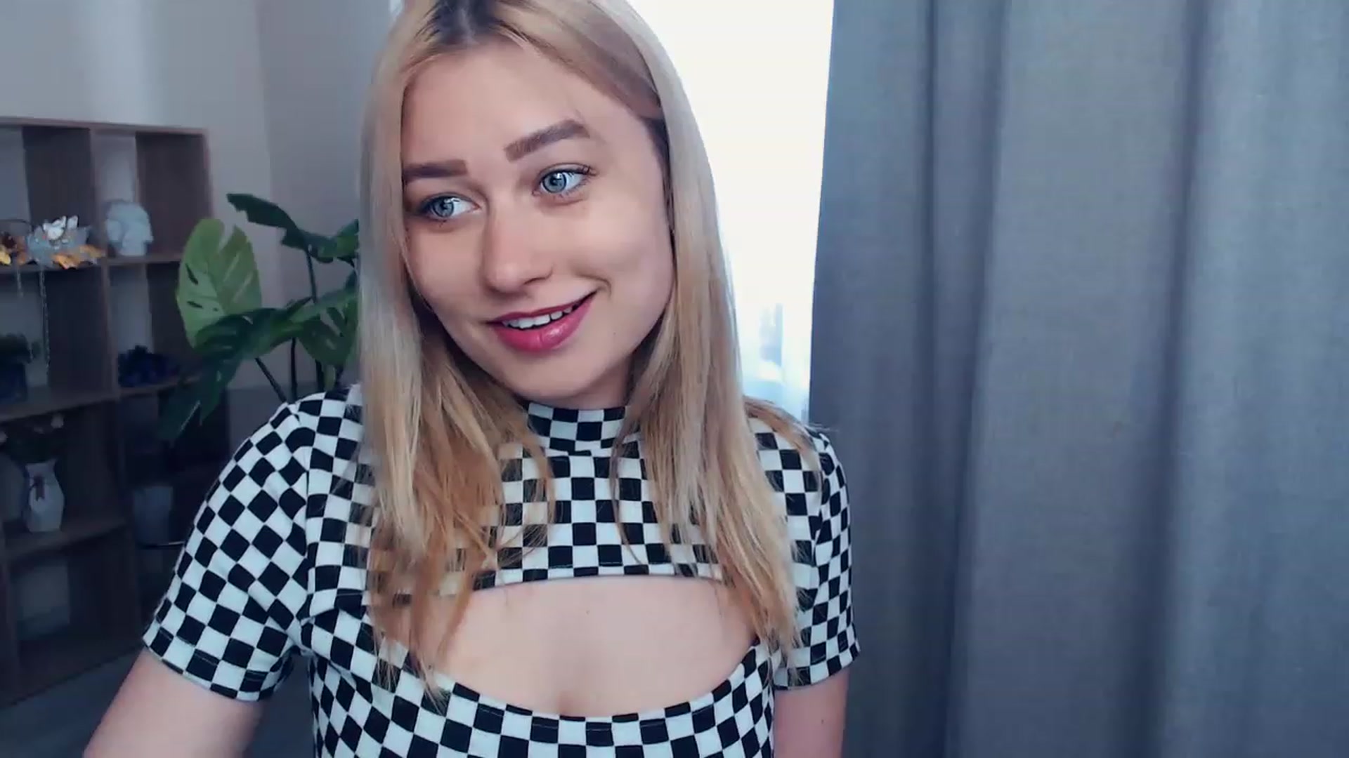 Gallery image thumbnail from Kukla_kolduna's myfreecams stream on, 05/28/2023, 13:23 image 6 of 20