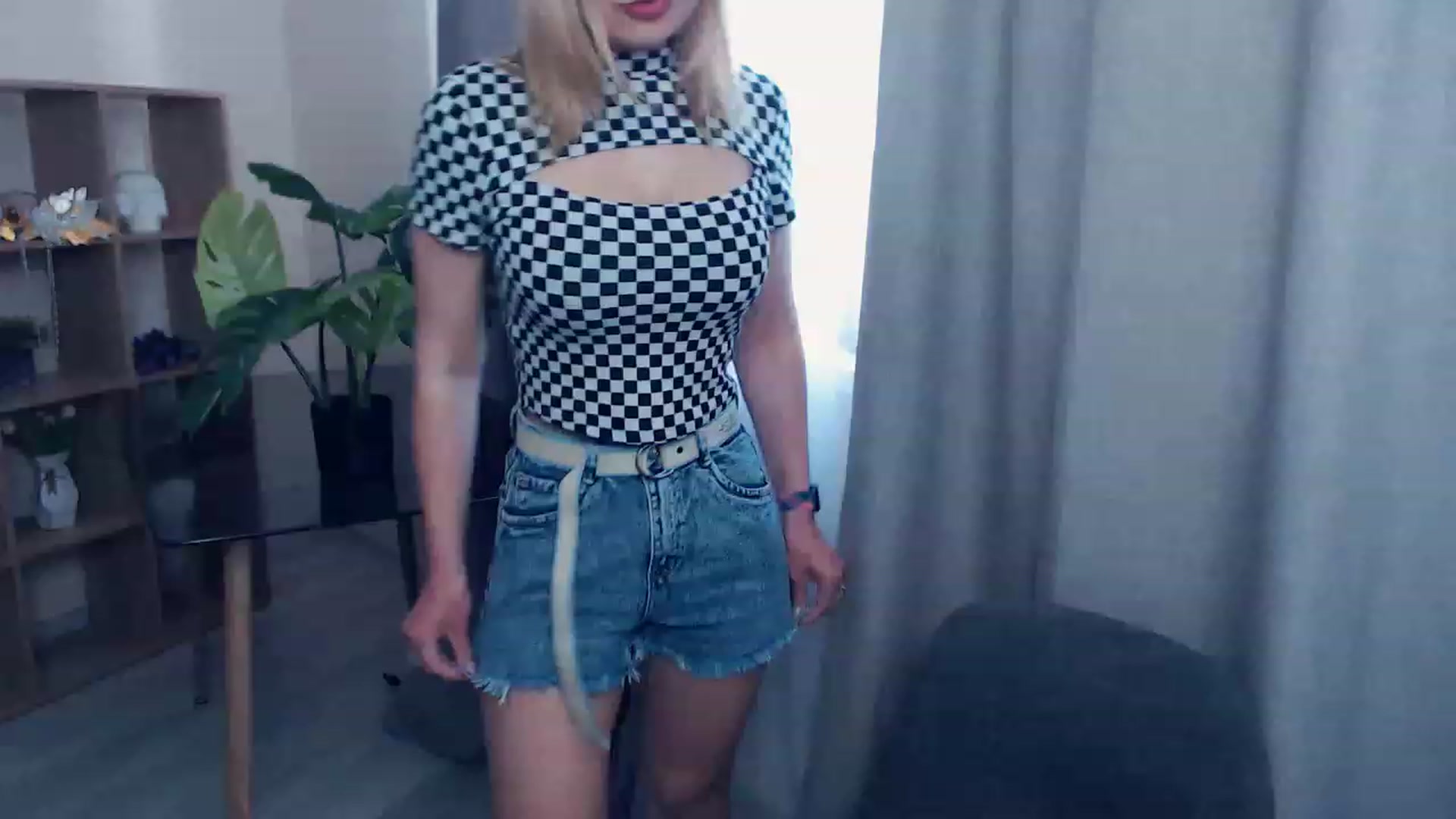Gallery image thumbnail from Kukla_kolduna's myfreecams stream on, 05/28/2023, 13:23 image 2 of 20