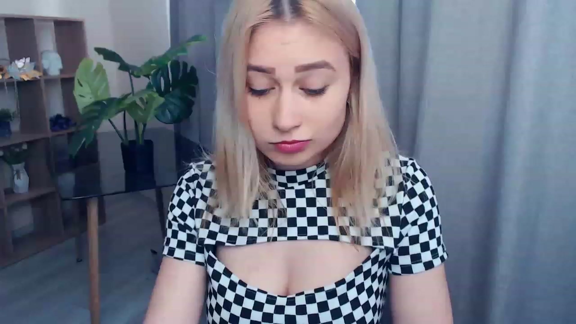 Gallery image thumbnail from Kukla_kolduna's myfreecams stream on, 05/28/2023, 13:23 image 19 of 20