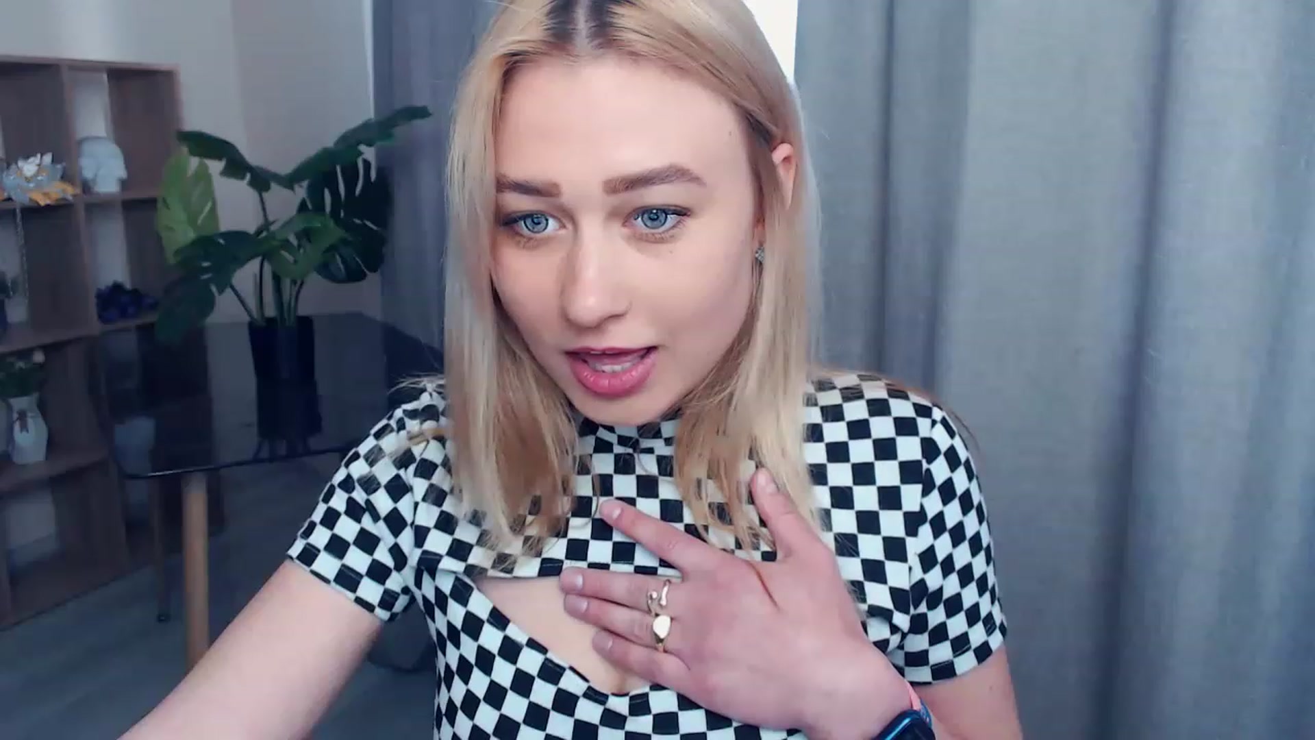 Gallery image thumbnail from Kukla_kolduna's myfreecams stream on, 05/28/2023, 16:04 image 16 of 20