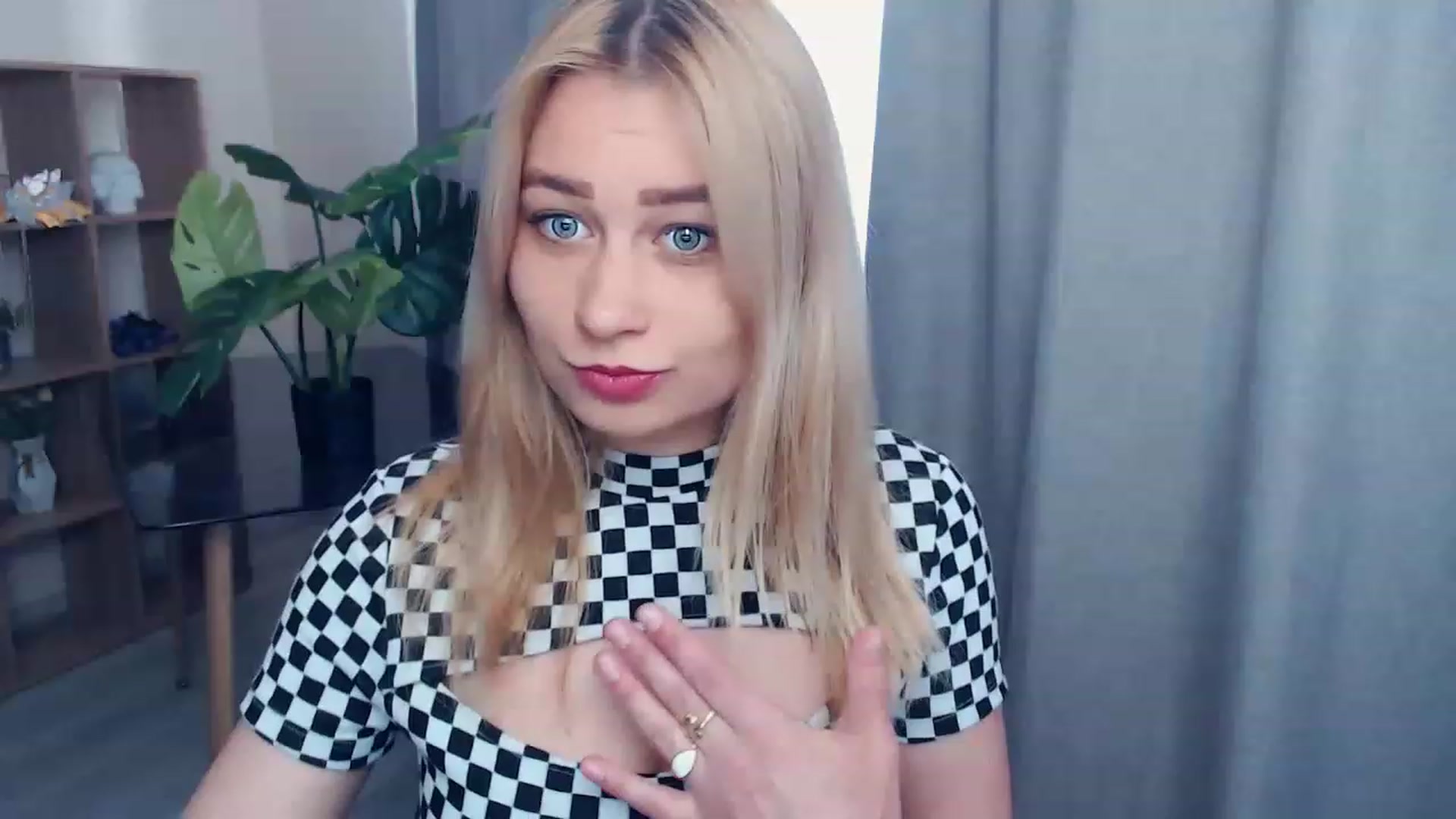 Gallery image thumbnail from Kukla_kolduna's myfreecams stream on, 05/28/2023, 16:04 image 1 of 20