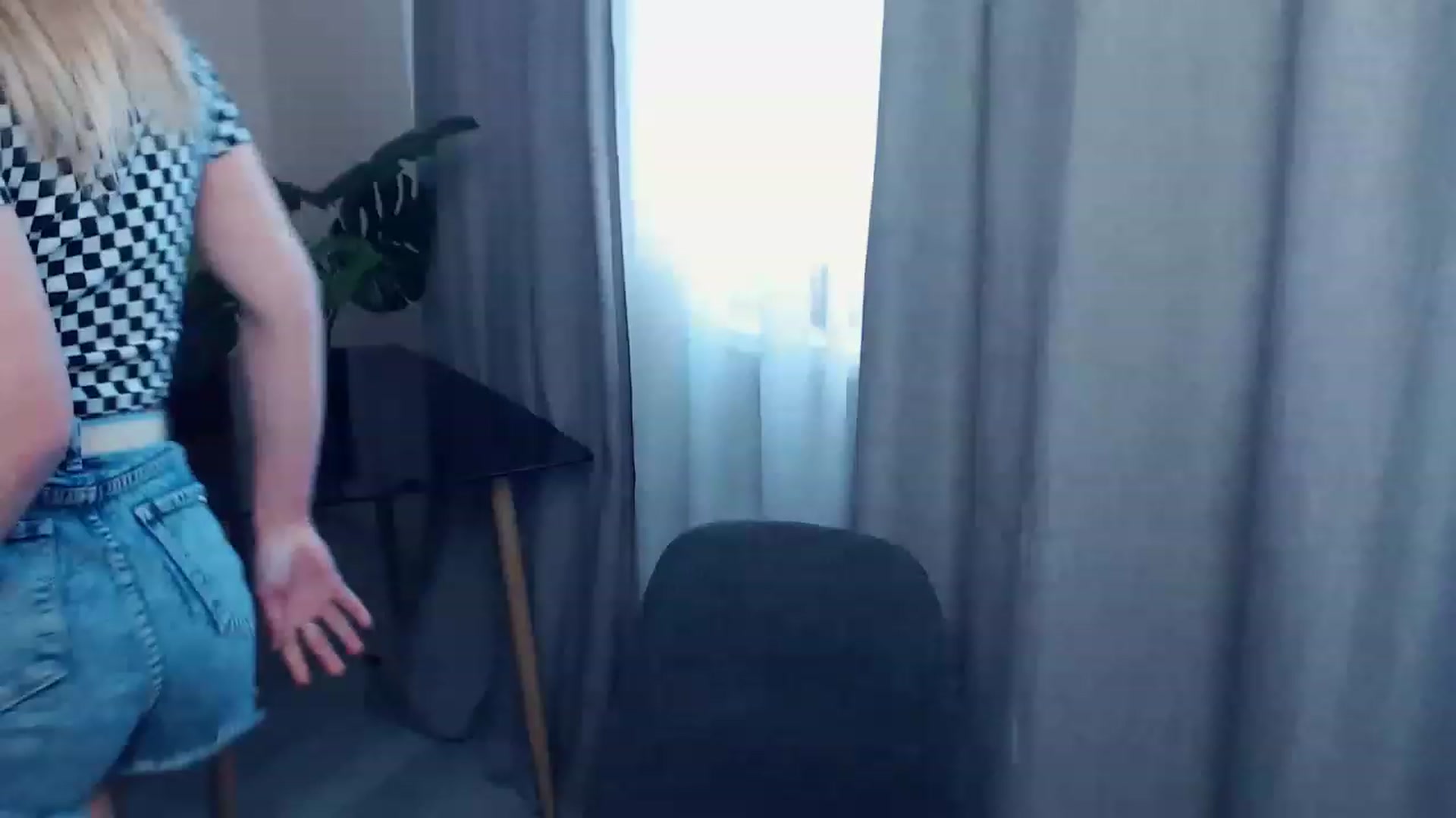 Gallery image thumbnail from Kukla_kolduna's myfreecams stream on, 05/28/2023, 16:04 image 19 of 20