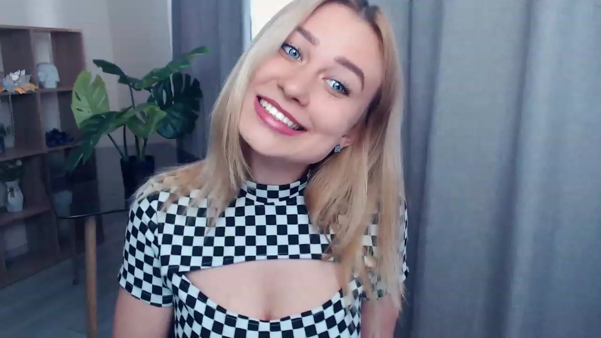Gallery image thumbnail from Kukla_kolduna's myfreecams stream on, 05/28/2023, 16:04 image 7 of 20