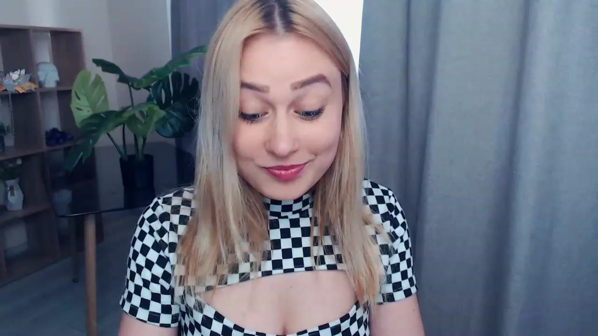 Gallery image thumbnail from Kukla_kolduna's myfreecams stream on, 05/28/2023, 16:04 image 10 of 20