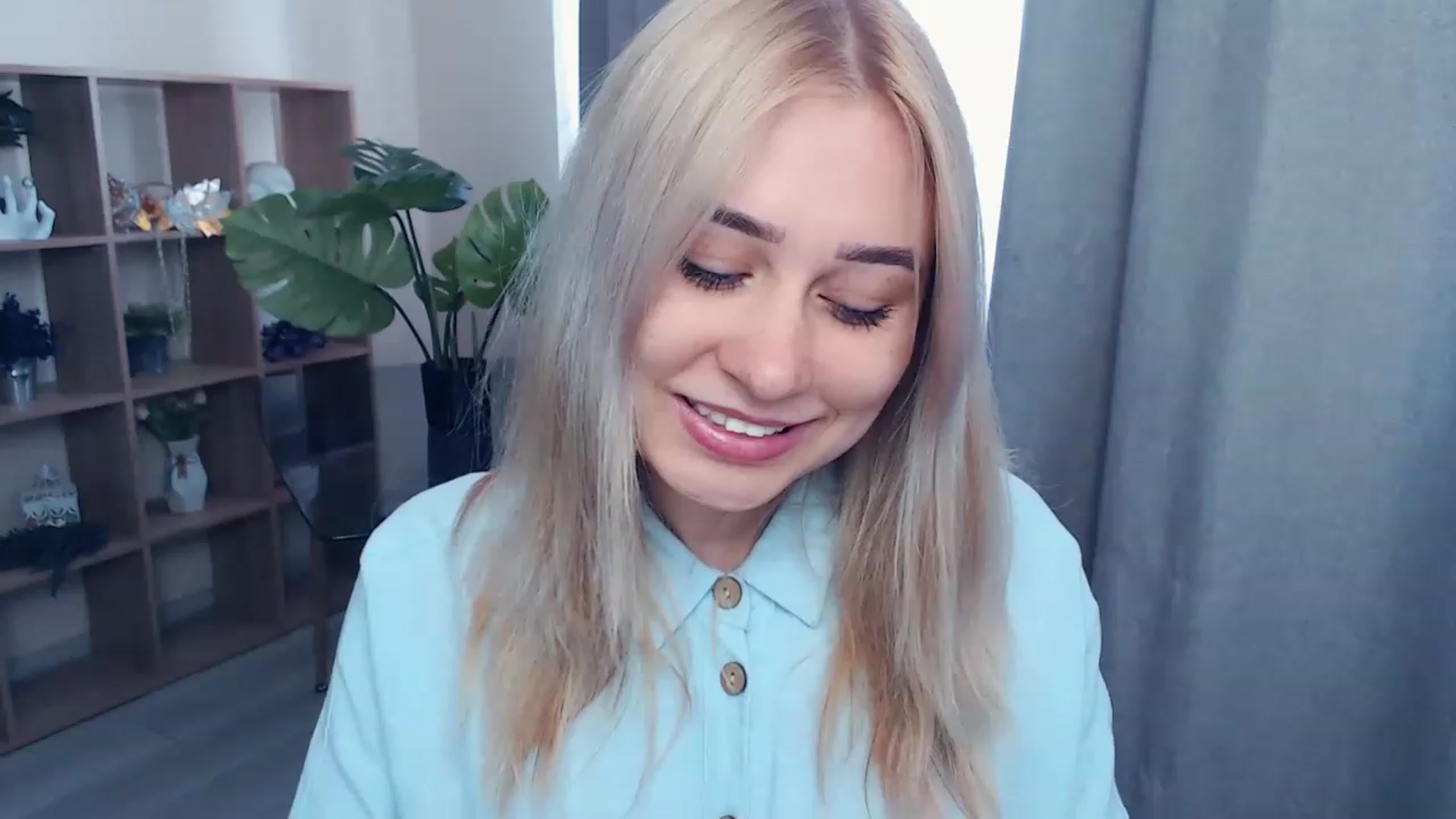 Gallery image thumbnail from Kukla_kolduna's myfreecams stream on, 06/04/2023, 13:15 image 6 of 20