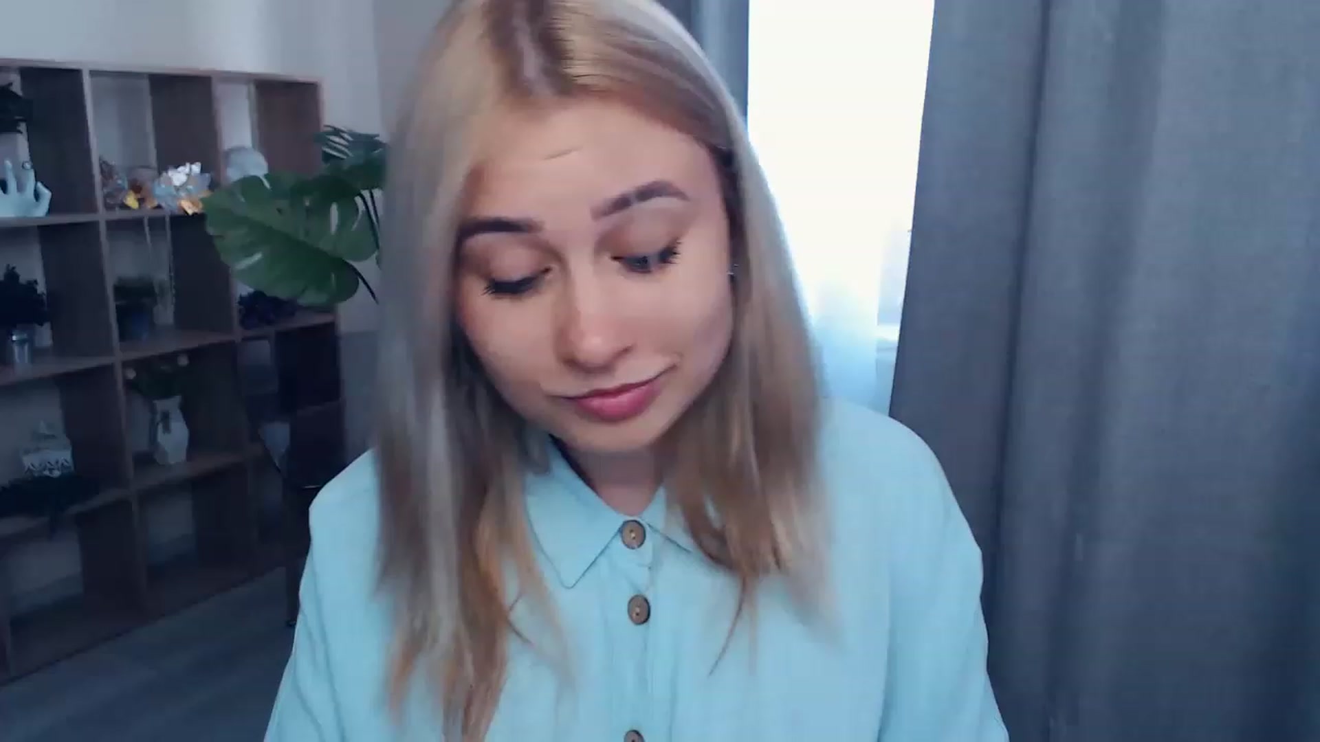 Gallery image thumbnail from Kukla_kolduna's myfreecams stream on, 06/04/2023, 13:15 image 17 of 20