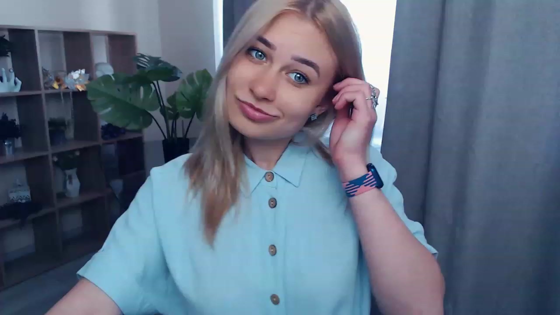 Gallery image thumbnail from Kukla_kolduna's myfreecams stream on, 06/04/2023, 13:15 image 9 of 20