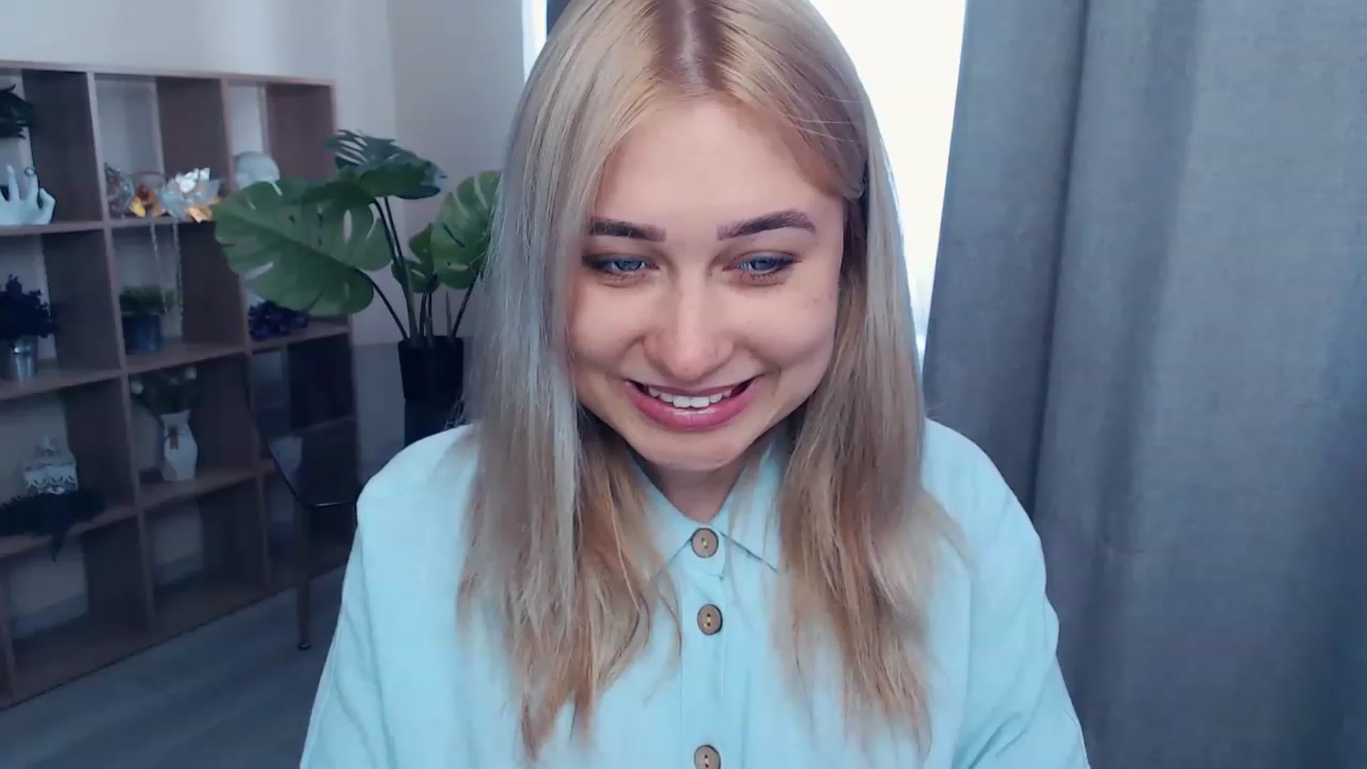 Gallery image thumbnail from Kukla_kolduna's myfreecams stream on, 06/04/2023, 13:15 image 3 of 20
