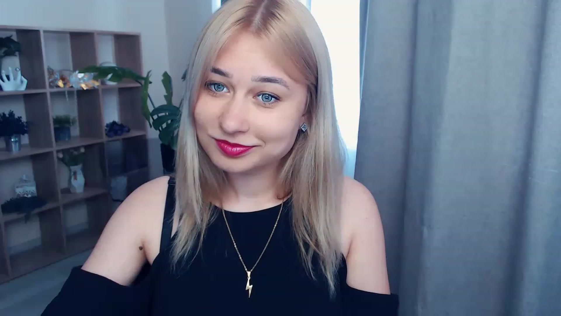 Gallery image thumbnail from Kukla_kolduna's myfreecams stream on, 06/05/2023, 12:47 image 12 of 20