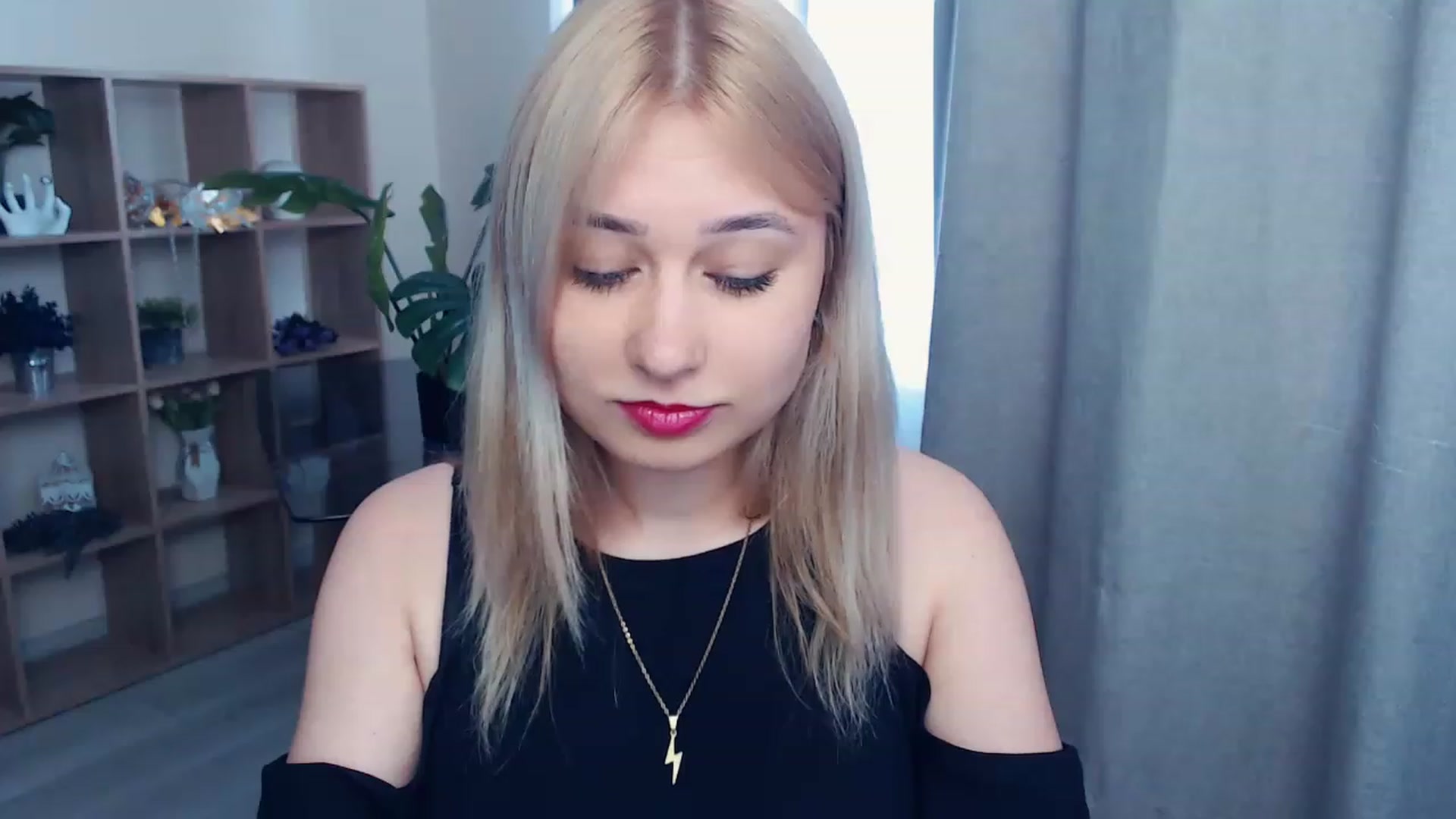 Gallery image thumbnail from Kukla_kolduna's myfreecams stream on, 06/05/2023, 12:47 image 13 of 20