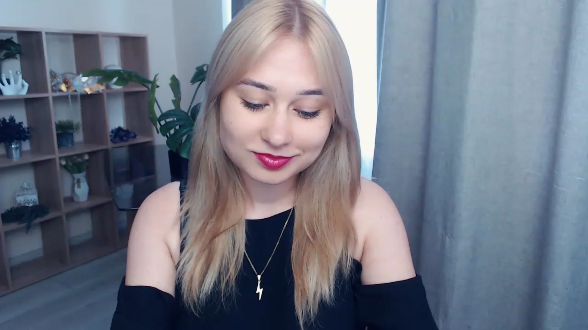 Gallery image thumbnail from Kukla_kolduna's myfreecams stream on, 06/05/2023, 12:47 image 17 of 20