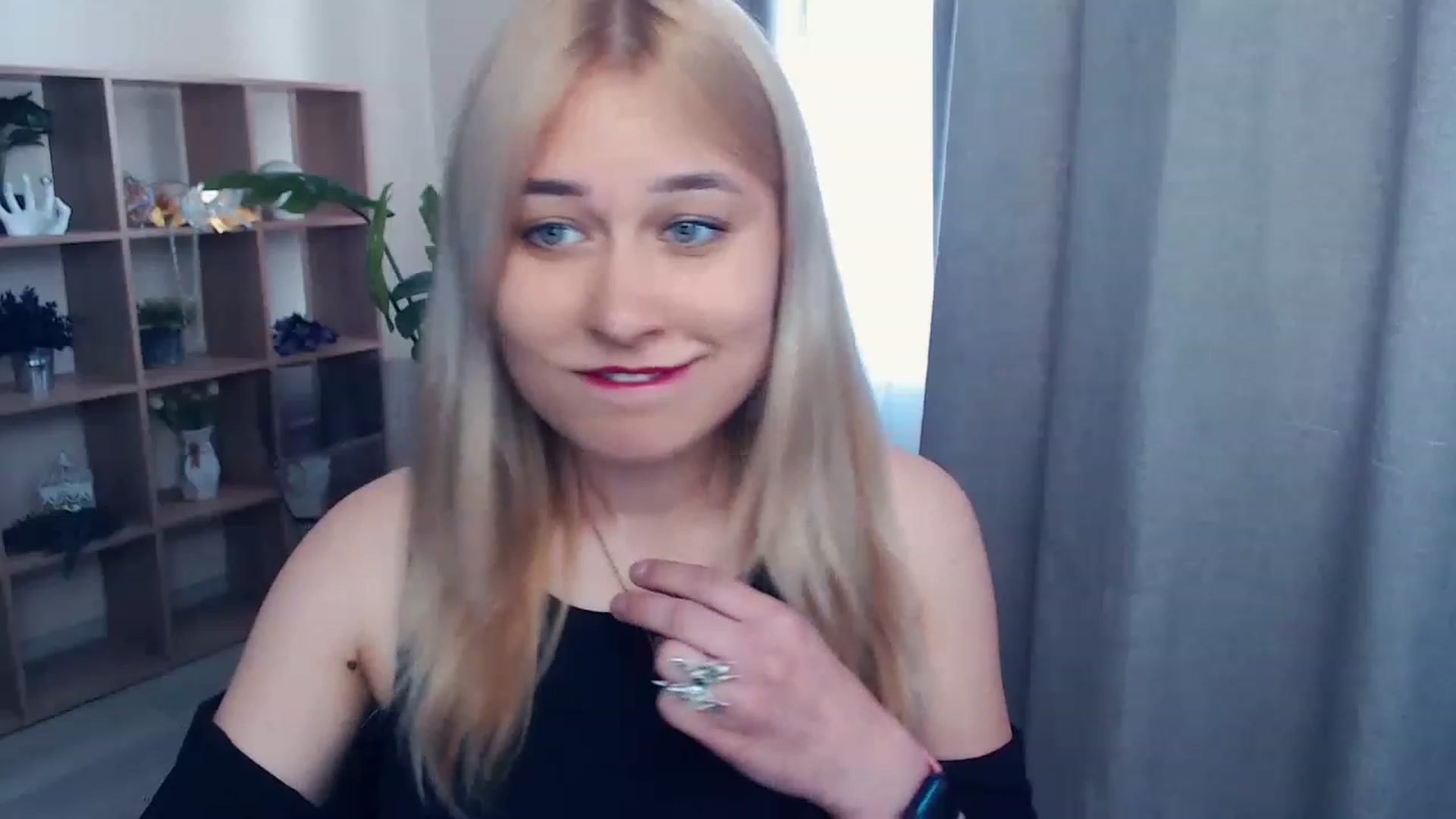 Gallery image thumbnail from Kukla_kolduna's myfreecams stream on, 06/05/2023, 13:43 image 6 of 20