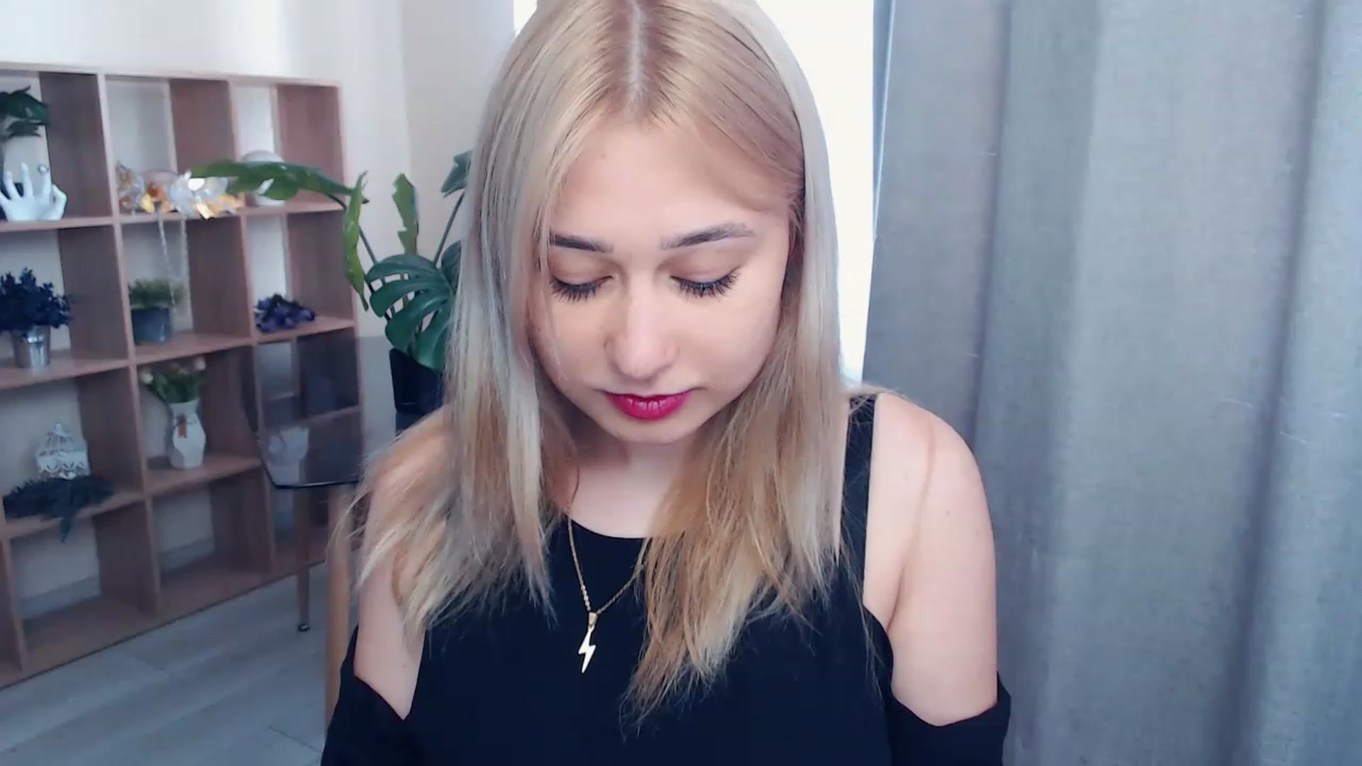 Gallery image thumbnail from Kukla_kolduna's myfreecams stream on, 06/05/2023, 13:43 image 12 of 20