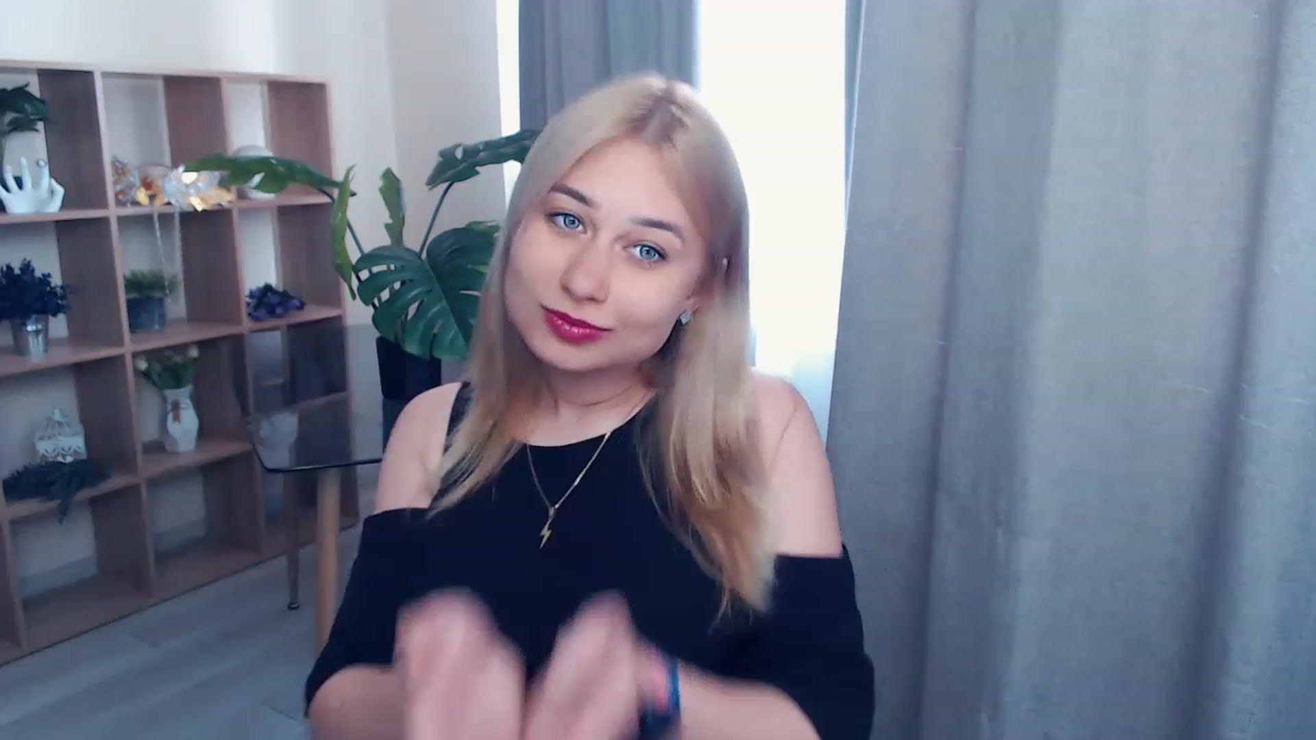 Gallery image thumbnail from Kukla_kolduna's myfreecams stream on, 06/05/2023, 13:43 image 11 of 20