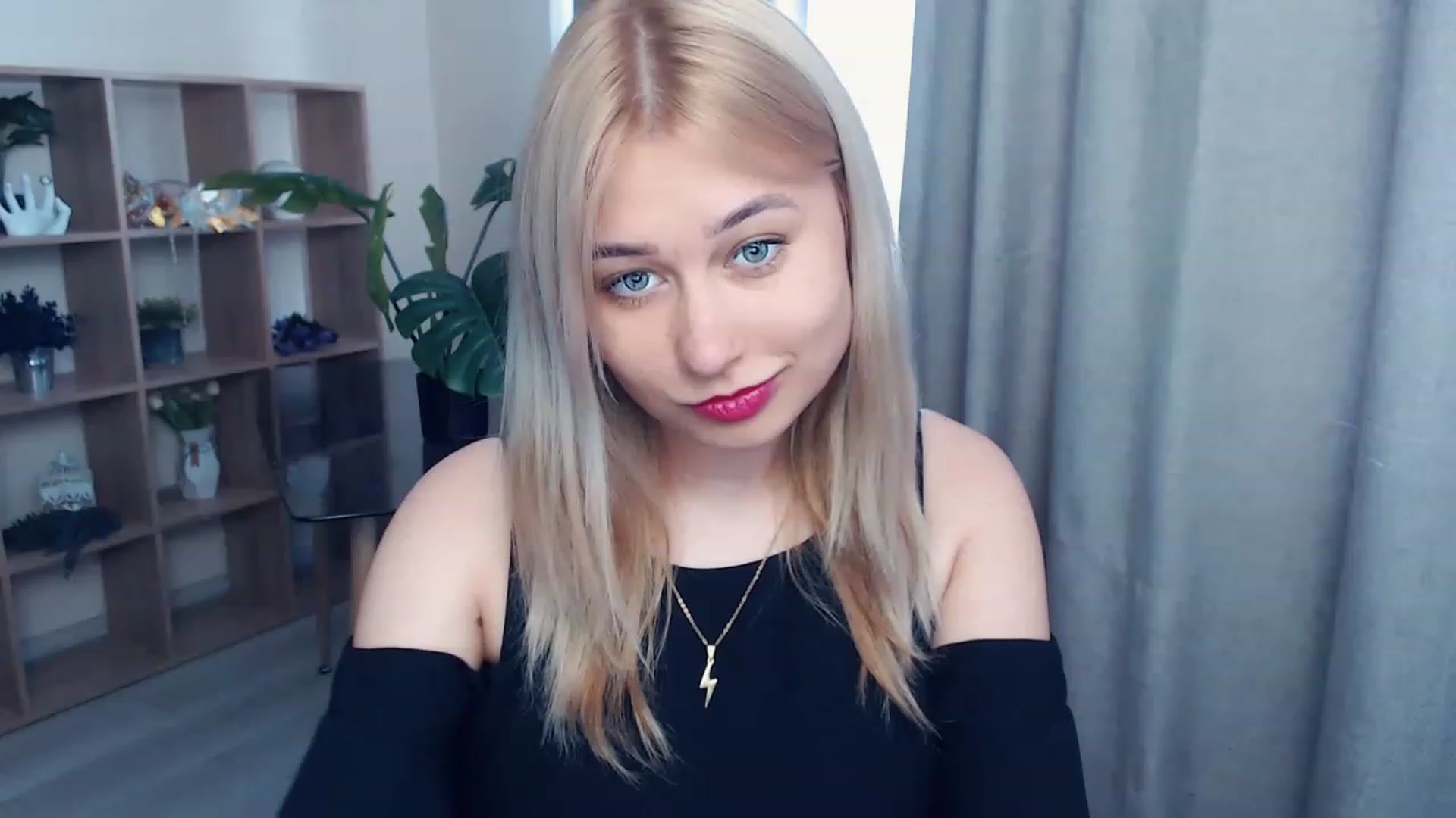 Gallery image thumbnail from Kukla_kolduna's myfreecams stream on, 06/05/2023, 14:51 image 14 of 20