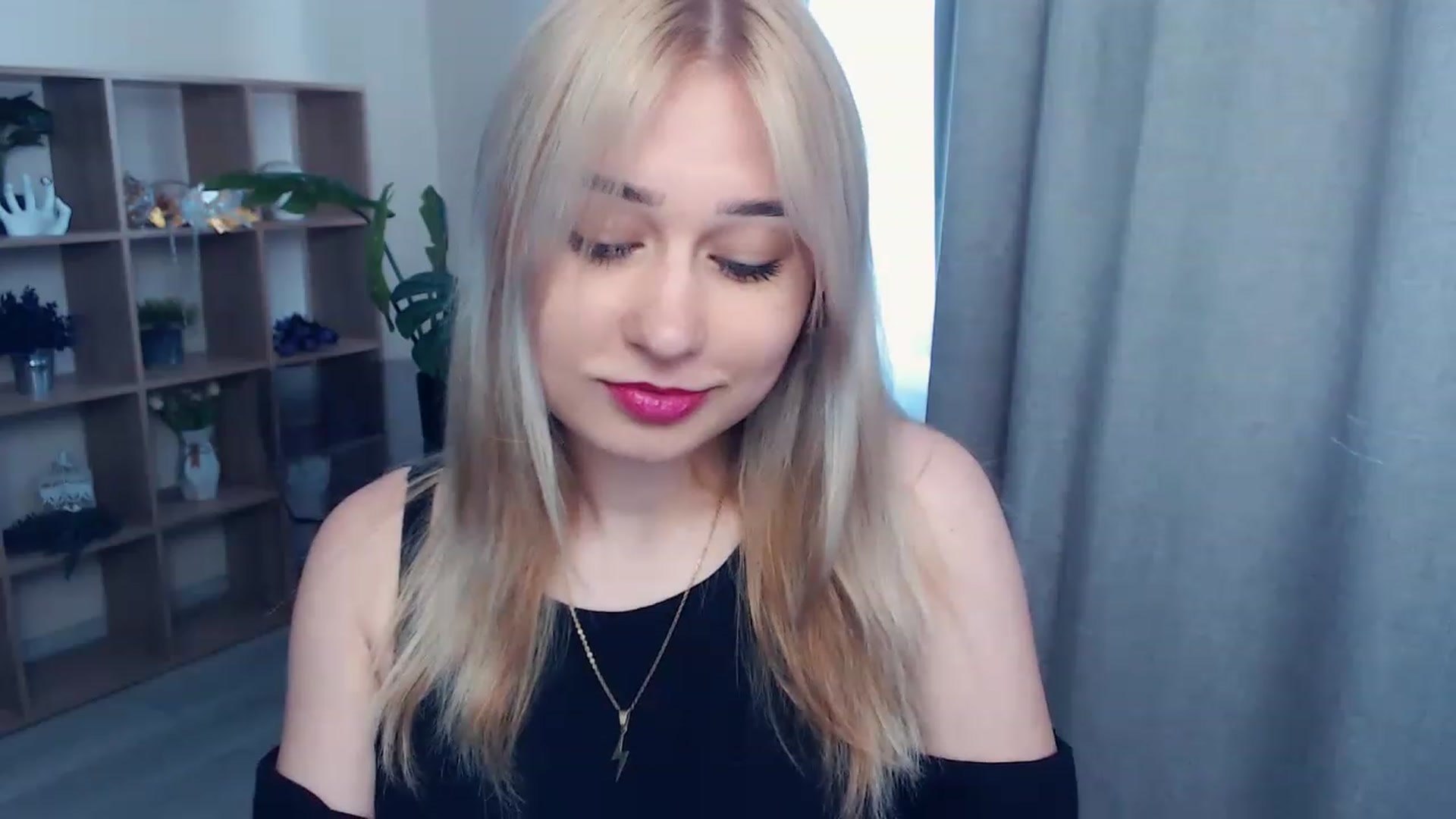 Gallery image thumbnail from Kukla_kolduna's myfreecams stream on, 06/05/2023, 14:51 image 2 of 20