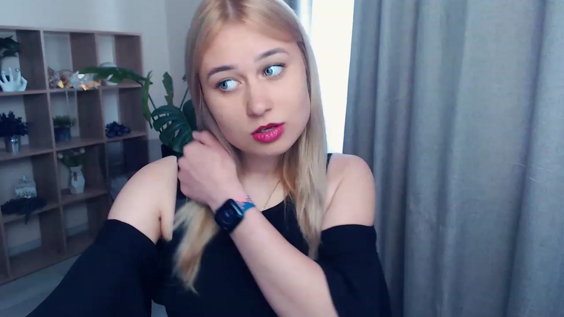 Gallery image thumbnail from Kukla_kolduna's myfreecams stream on, 06/05/2023, 14:51 image 12 of 20