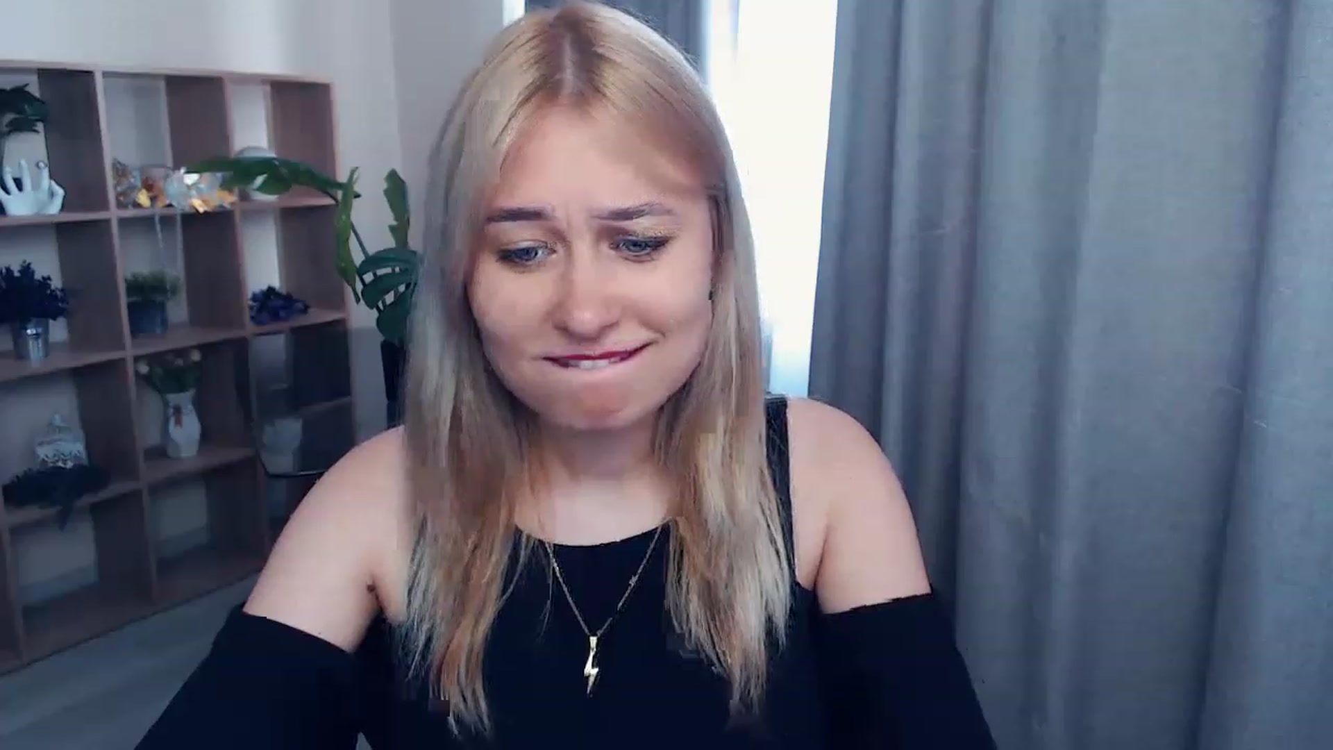Gallery image thumbnail from Kukla_kolduna's myfreecams stream on, 06/05/2023, 14:51 image 17 of 20