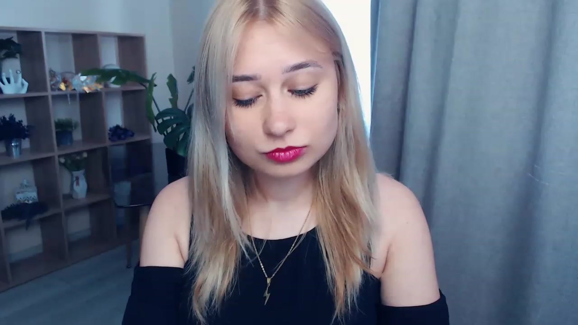 Gallery image thumbnail from Kukla_kolduna's myfreecams stream on, 06/05/2023, 14:51 image 5 of 20
