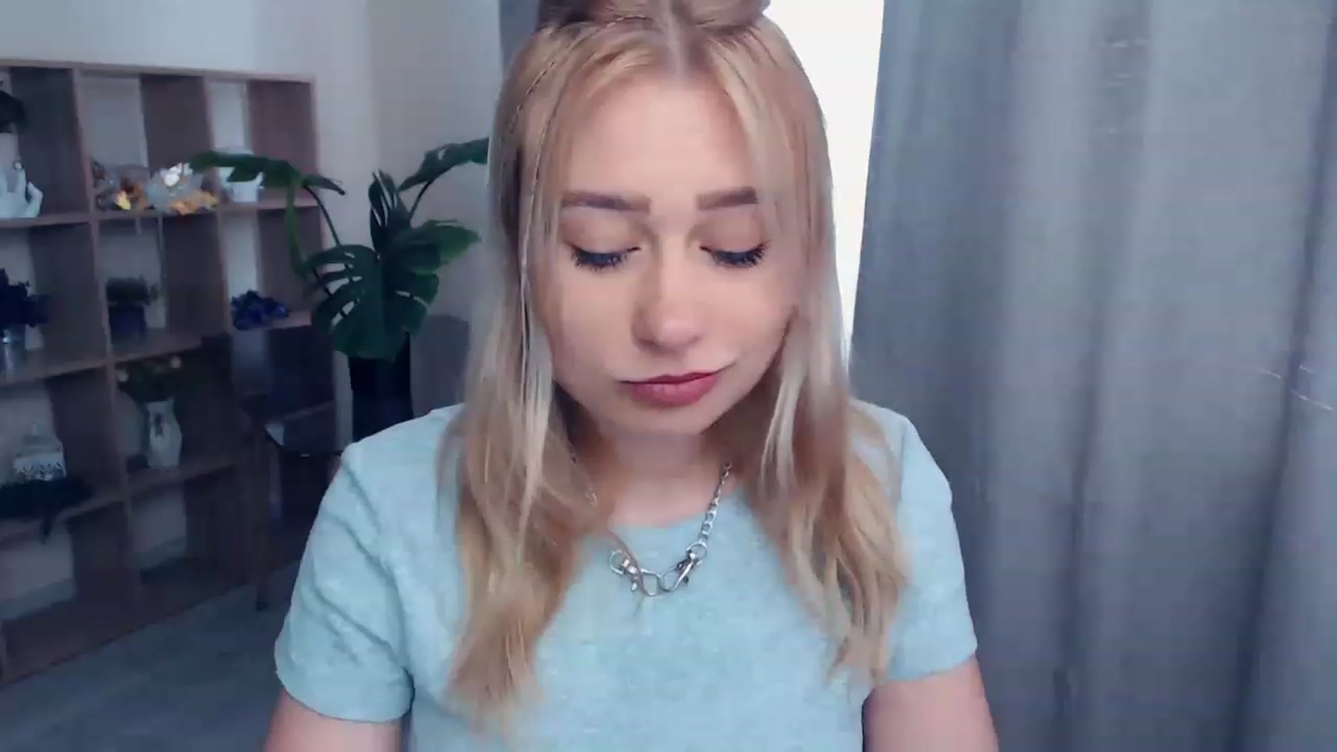 Gallery image thumbnail from Kukla_kolduna's myfreecams stream on, 06/08/2023, 10:24 image 3 of 20