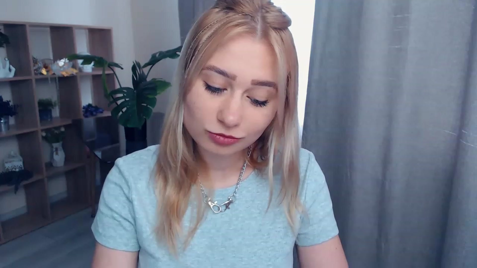 Gallery image thumbnail from Kukla_kolduna's myfreecams stream on, 06/08/2023, 10:24 image 16 of 20