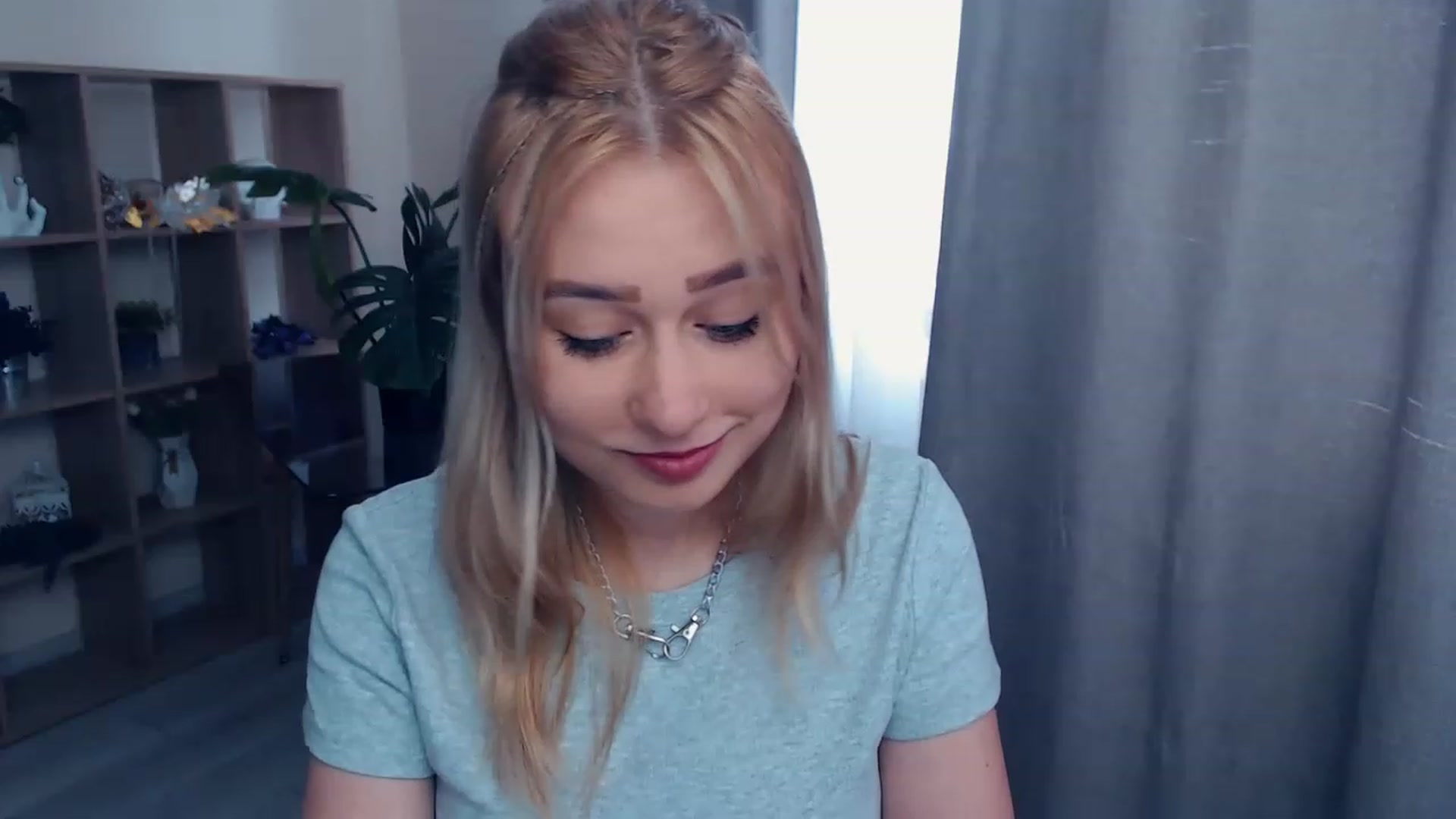 Gallery image thumbnail from Kukla_kolduna's myfreecams stream on, 06/08/2023, 10:24 image 17 of 20