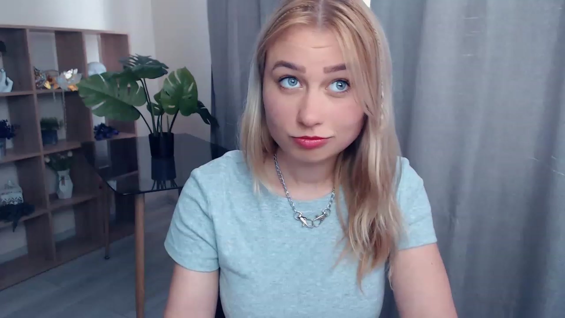 Gallery image thumbnail from Kukla_kolduna's myfreecams stream on, 06/08/2023, 15:13 image 8 of 20