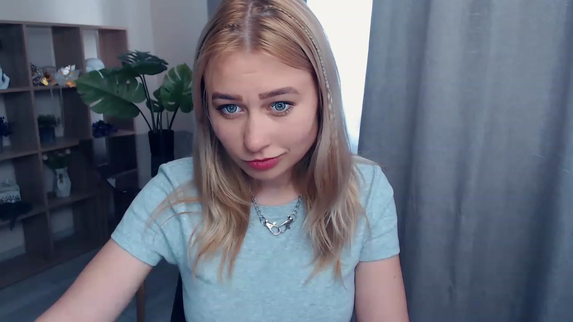 Gallery image thumbnail from Kukla_kolduna's myfreecams stream on, 06/08/2023, 15:13 image 17 of 20