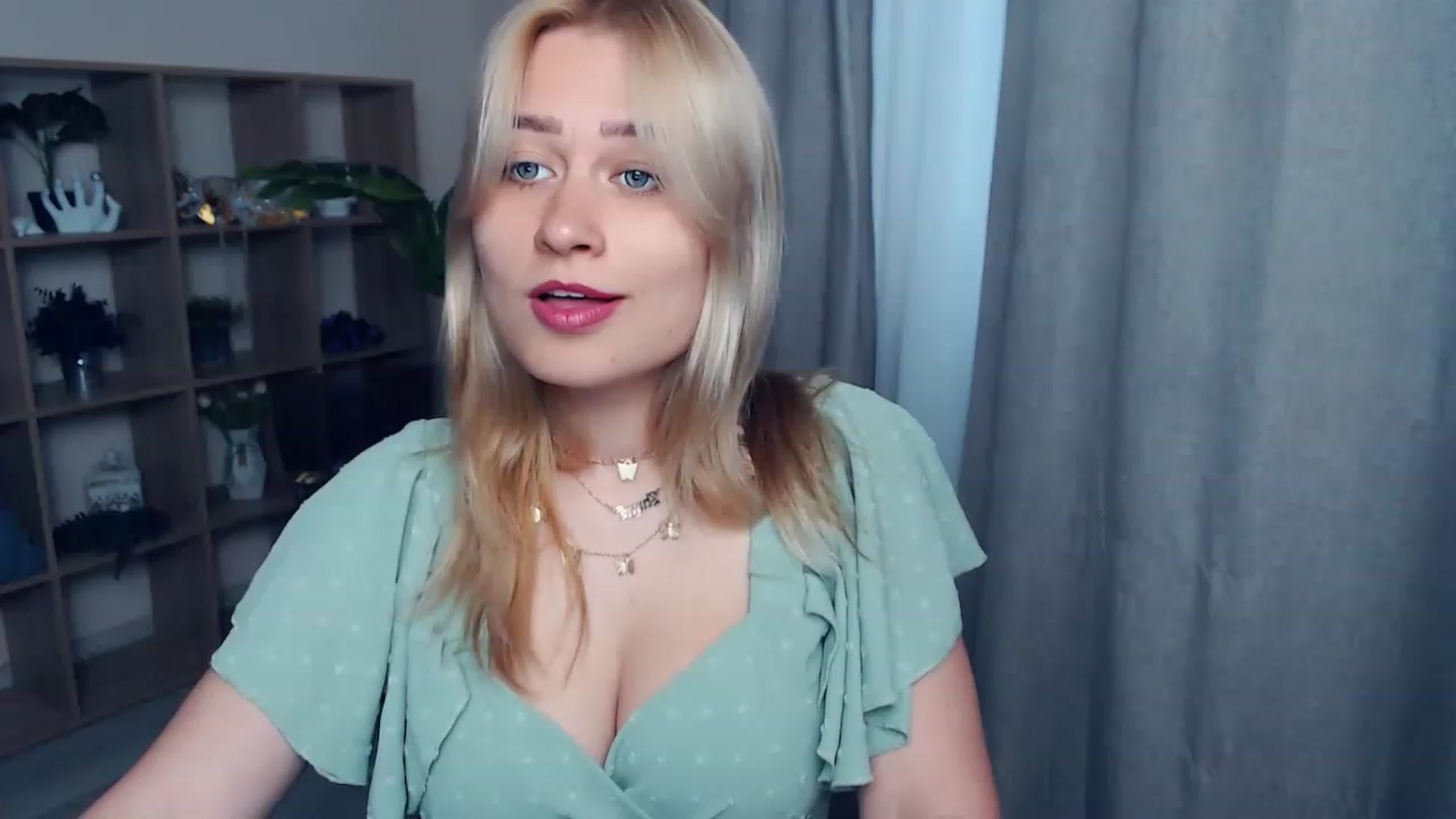 Gallery image thumbnail from Kukla_kolduna's myfreecams stream on, 06/10/2023, 15:34 image 10 of 20
