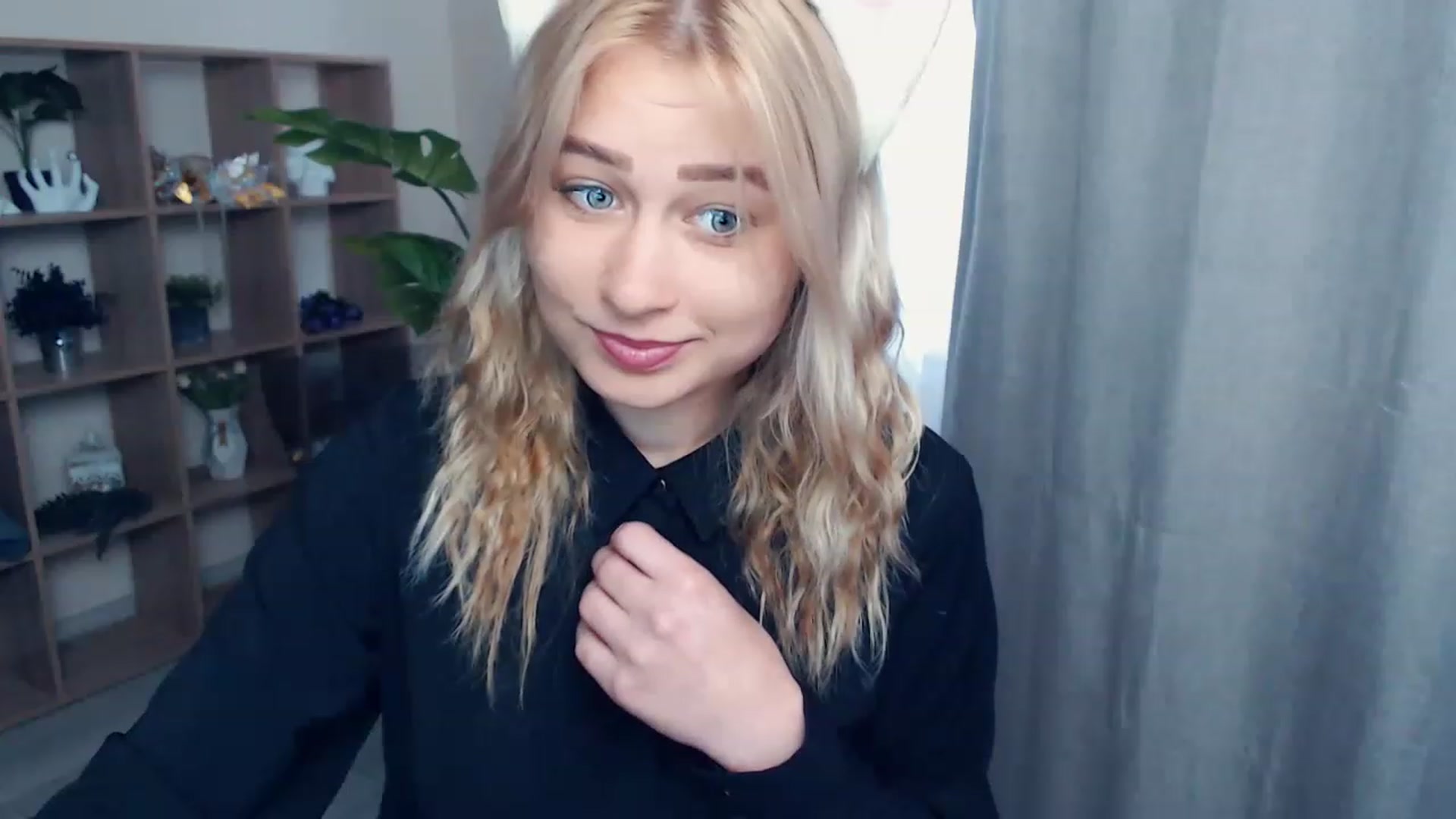 Gallery image thumbnail from Kukla_kolduna's myfreecams stream on, 06/11/2023, 14:39 image 7 of 20