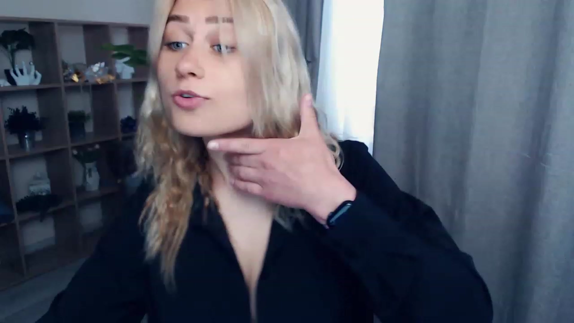 Gallery image thumbnail from Kukla_kolduna's myfreecams stream on, 06/11/2023, 14:39 image 1 of 20