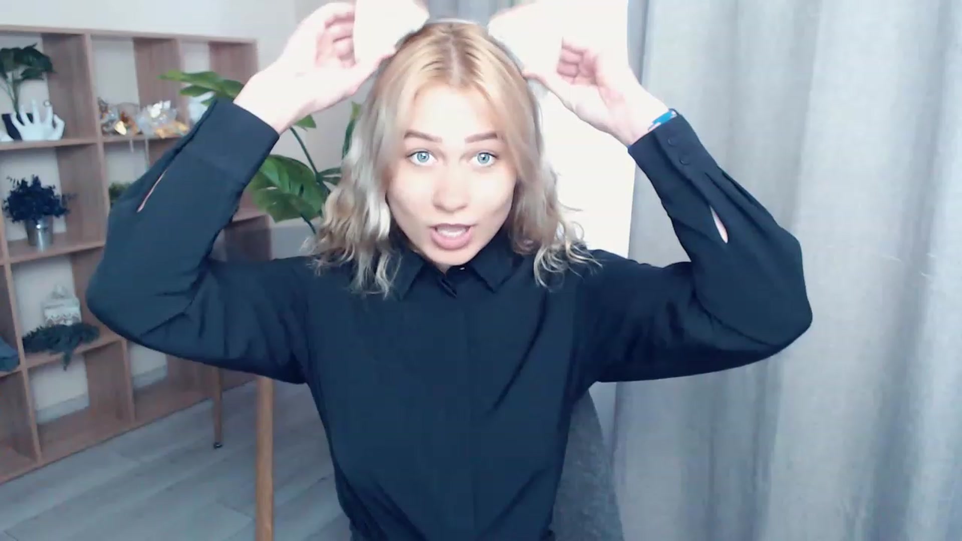Gallery image thumbnail from Kukla_kolduna's myfreecams stream on, 06/11/2023, 14:39 image 5 of 20