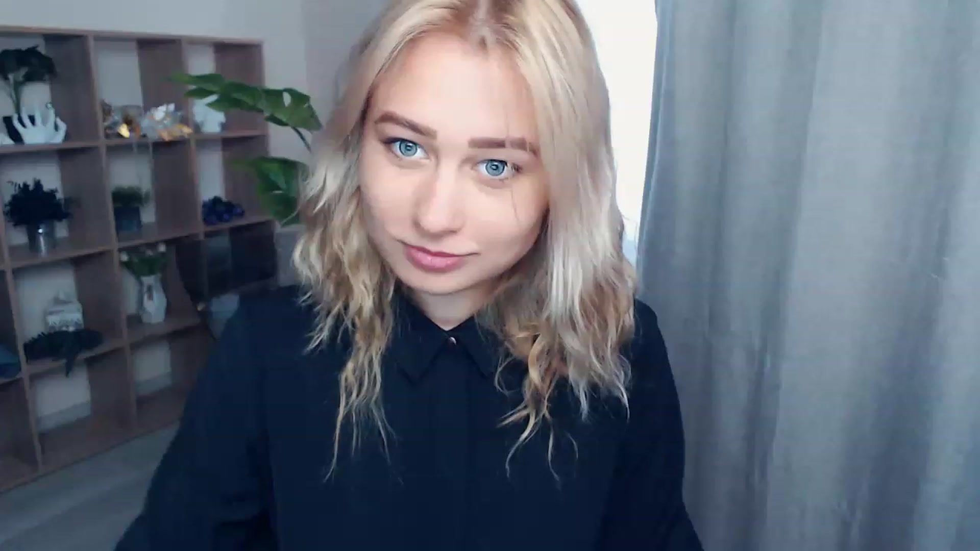 Gallery image thumbnail from Kukla_kolduna's myfreecams stream on, 06/11/2023, 14:39 image 15 of 20