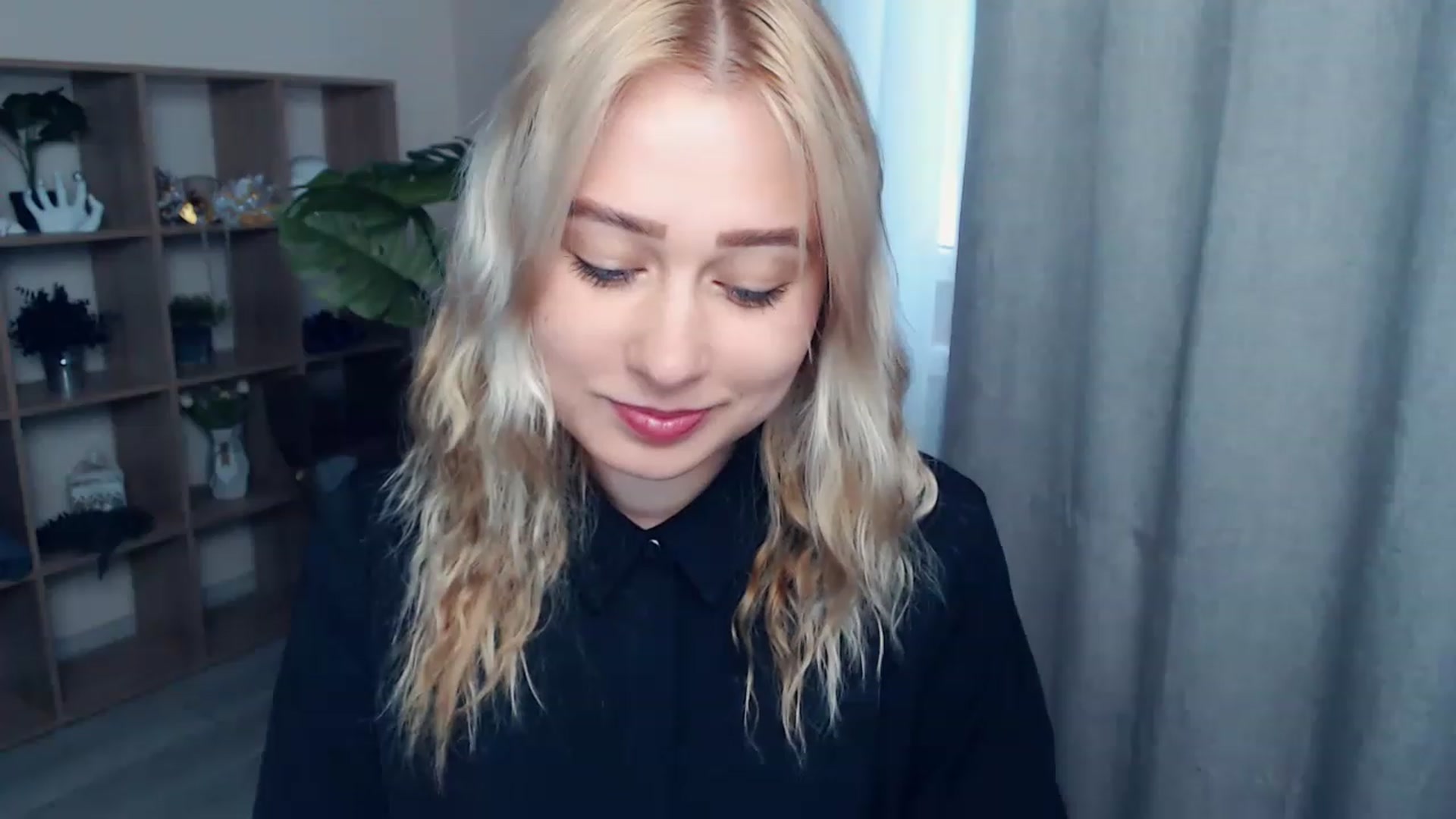 Gallery image thumbnail from Kukla_kolduna's myfreecams stream on, 06/11/2023, 16:24 image 9 of 20
