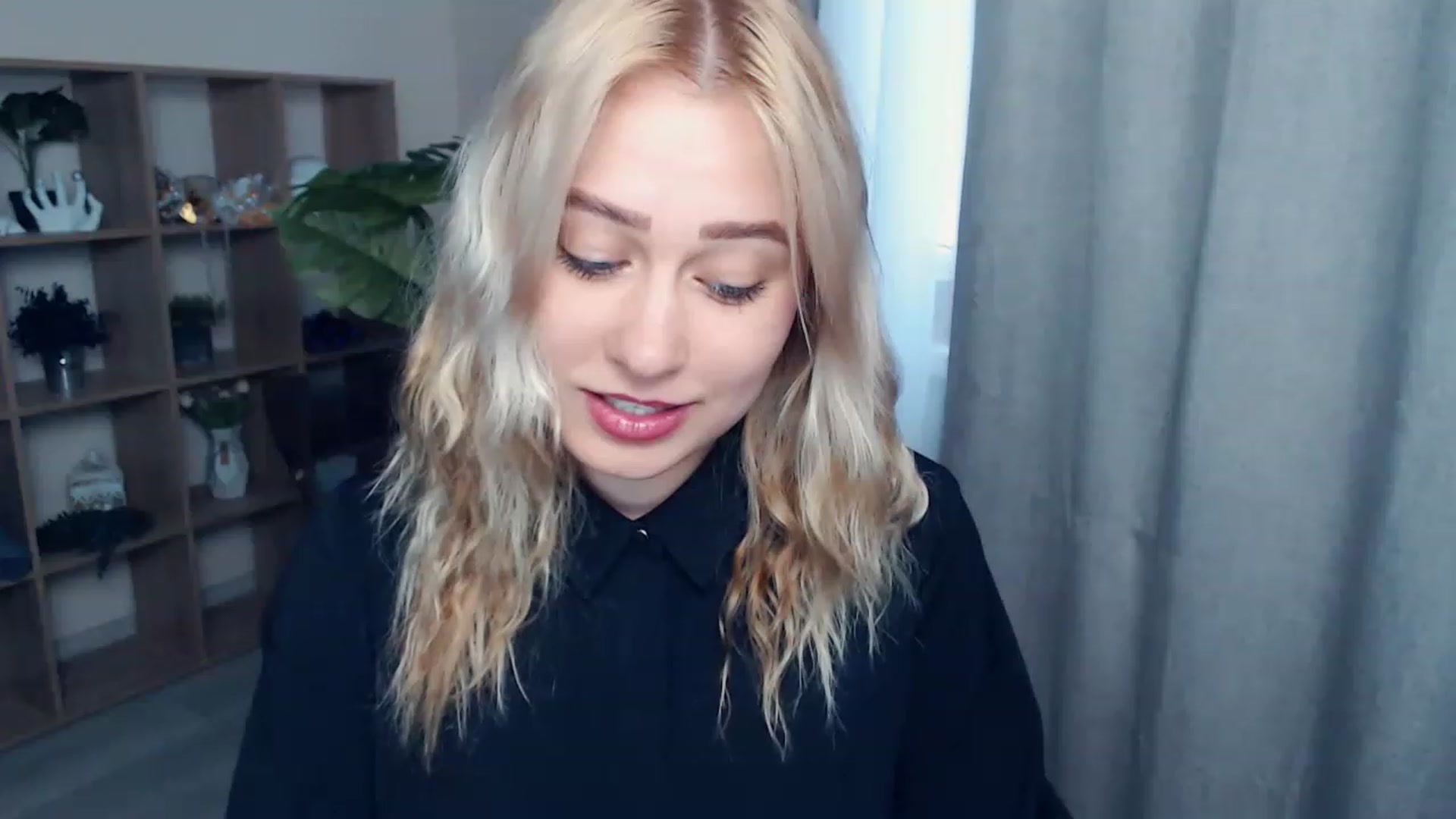 Gallery image thumbnail from Kukla_kolduna's myfreecams stream on, 06/11/2023, 16:24 image 8 of 20