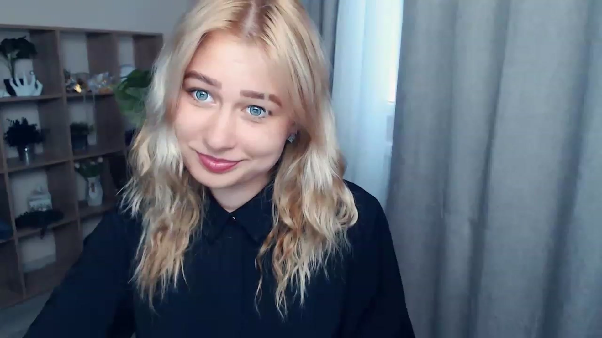 Gallery image thumbnail from Kukla_kolduna's myfreecams stream on, 06/11/2023, 16:24 image 7 of 20