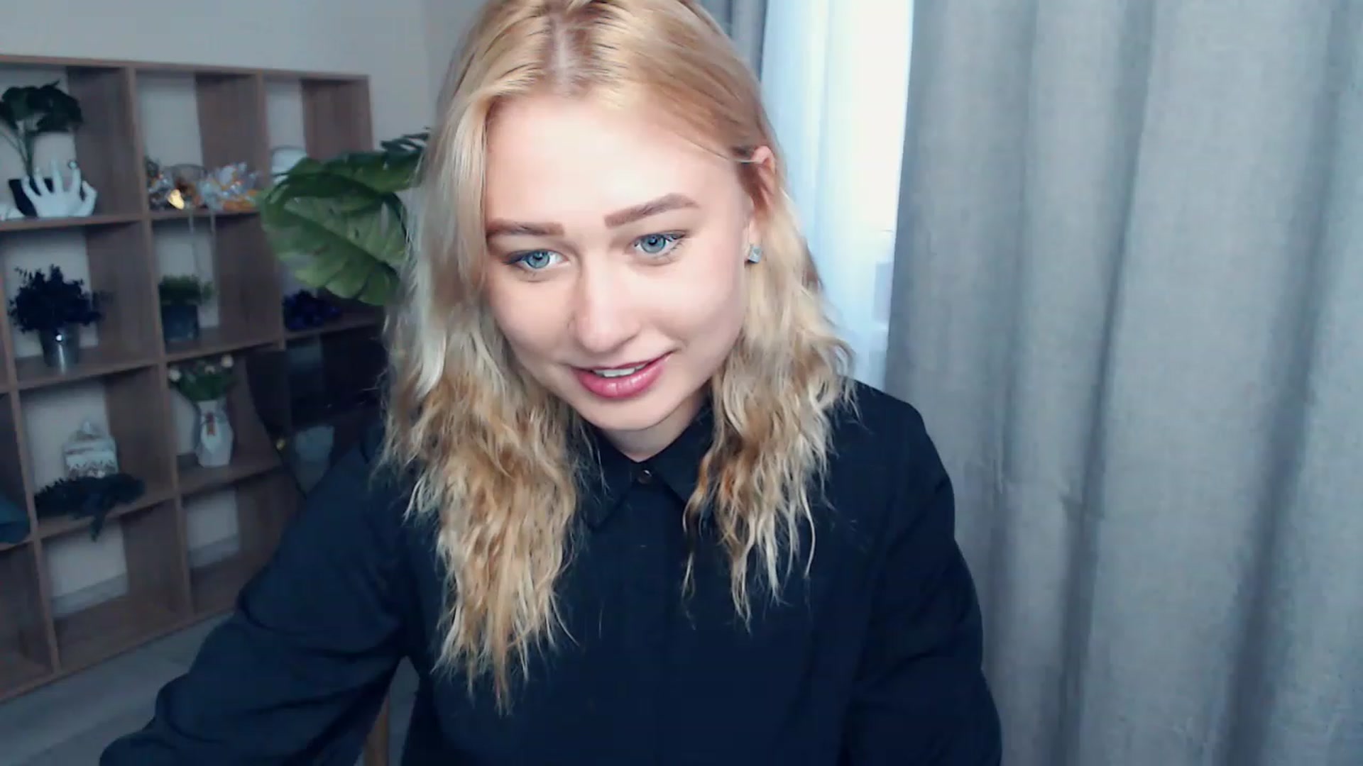 Gallery image thumbnail from Kukla_kolduna's myfreecams stream on, 06/11/2023, 16:24 image 12 of 20